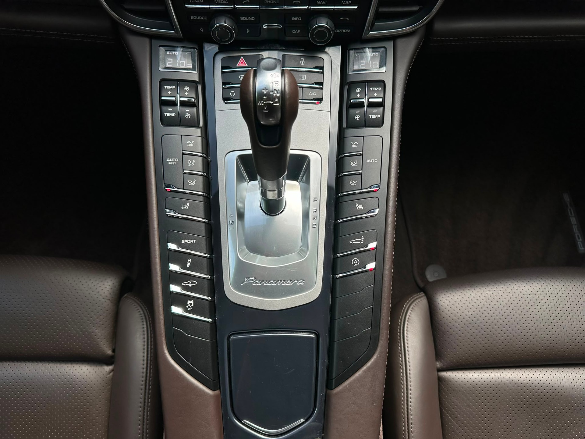 PORSCHE Panamera 3.0 Diesel Tiptronic-image-21