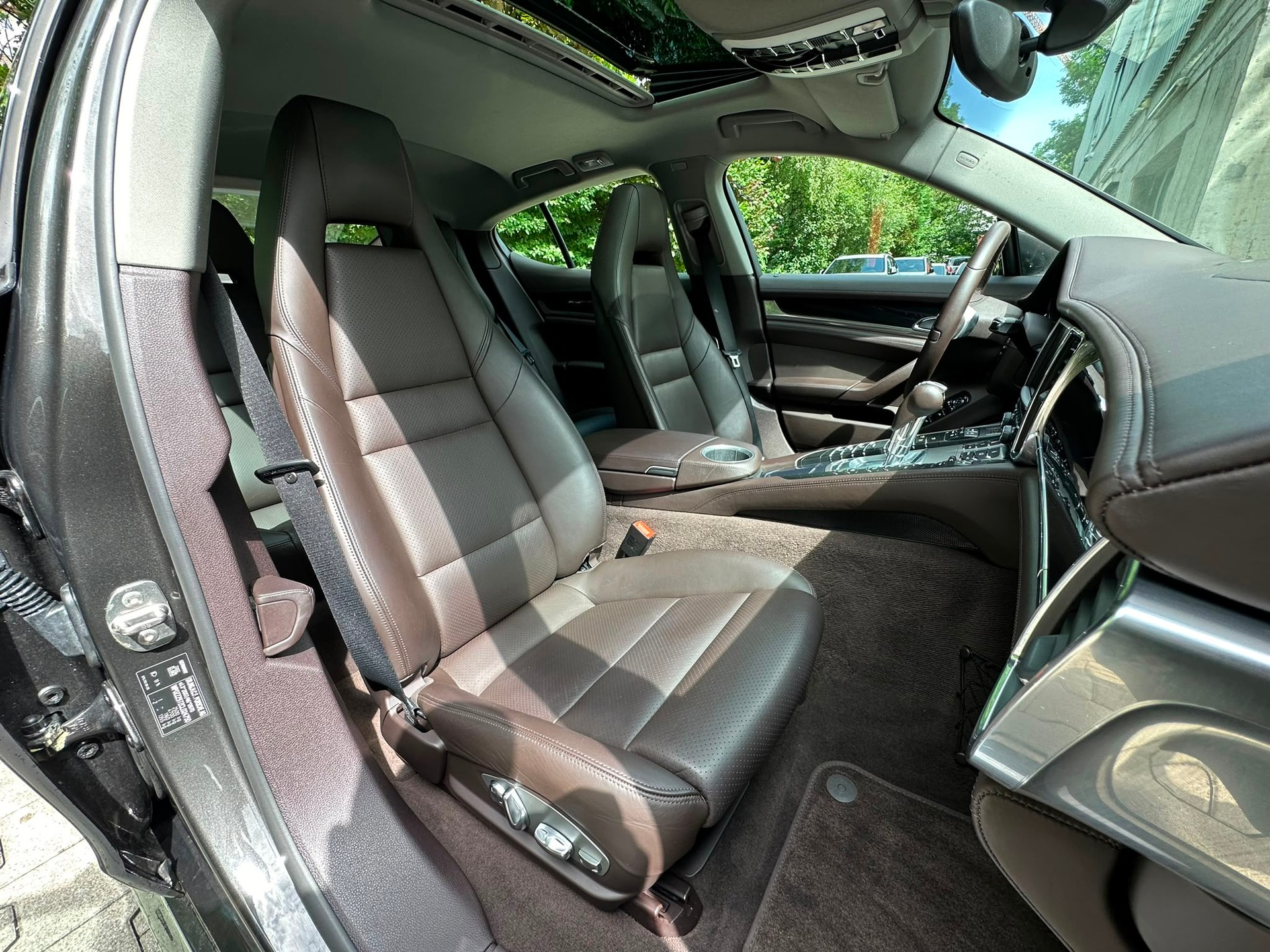 PORSCHE Panamera 3.0 Diesel Tiptronic-image-16