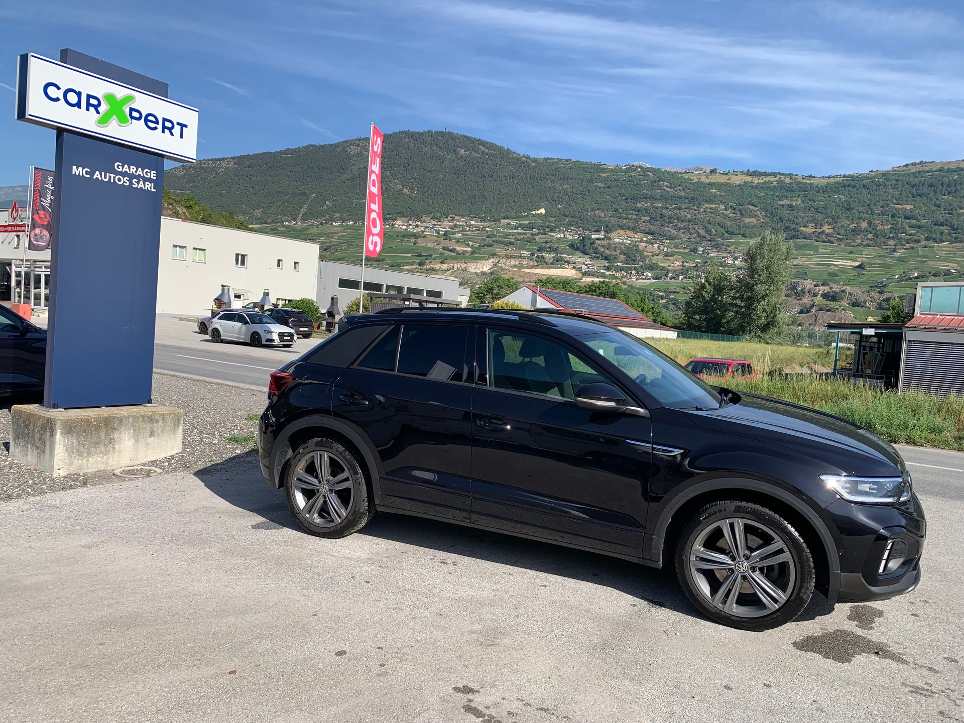 VW T-Roc 2.0 TSI R-Line DSG 4Motion-image-9