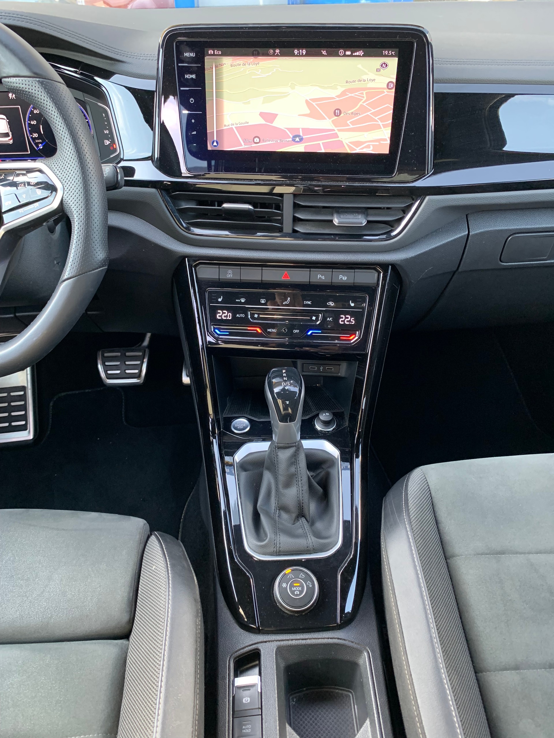 VW T-Roc 2.0 TSI R-Line DSG 4Motion-image-19