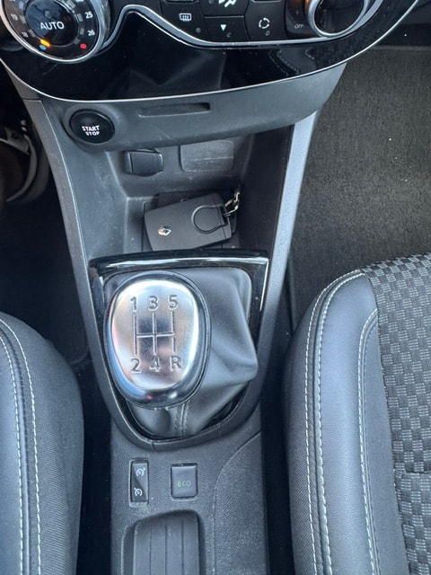 RENAULT Clio 0.9 12V Intens-image-20