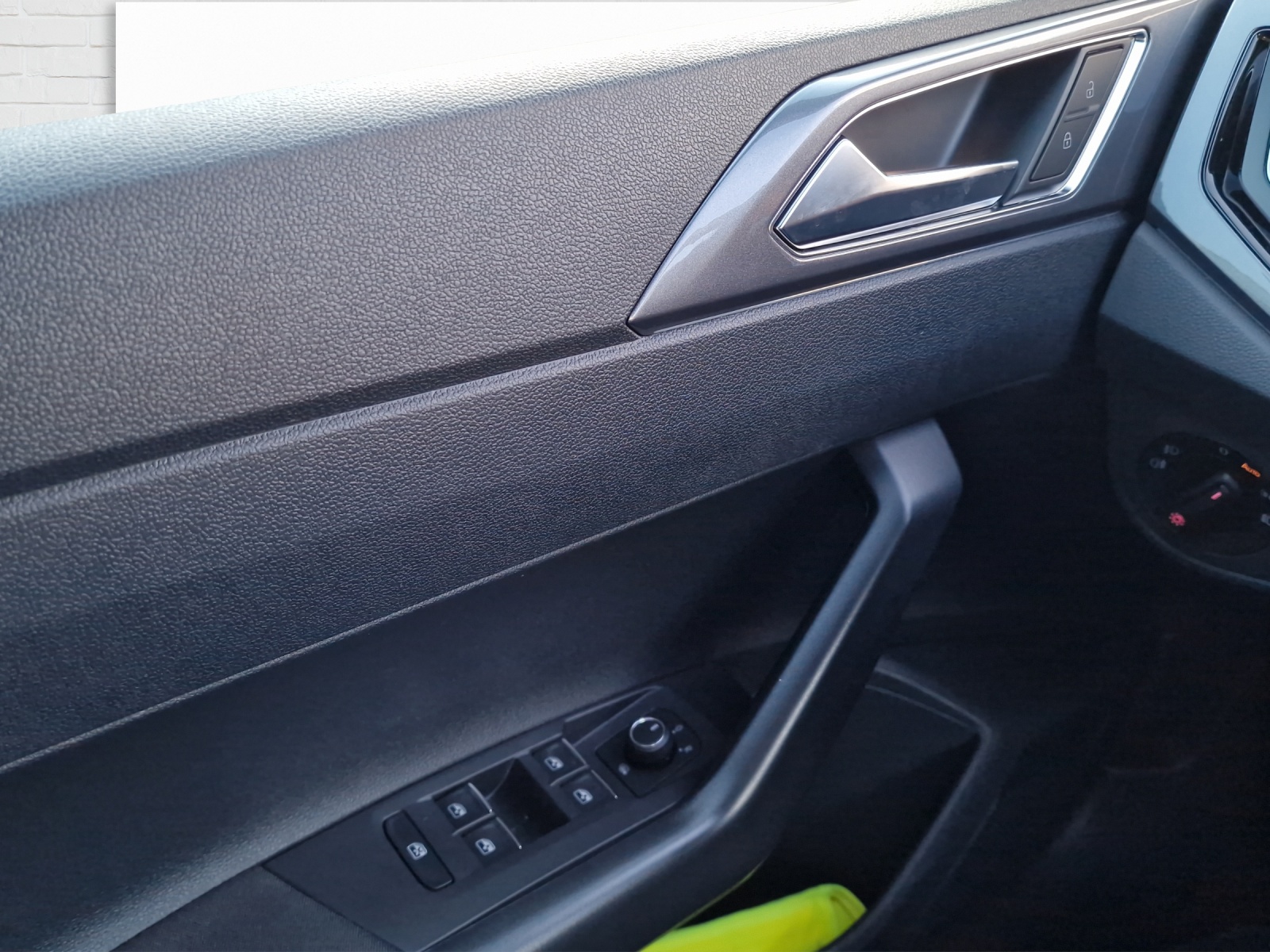 VW Polo 2.0 TSI GTI DSG-image-10