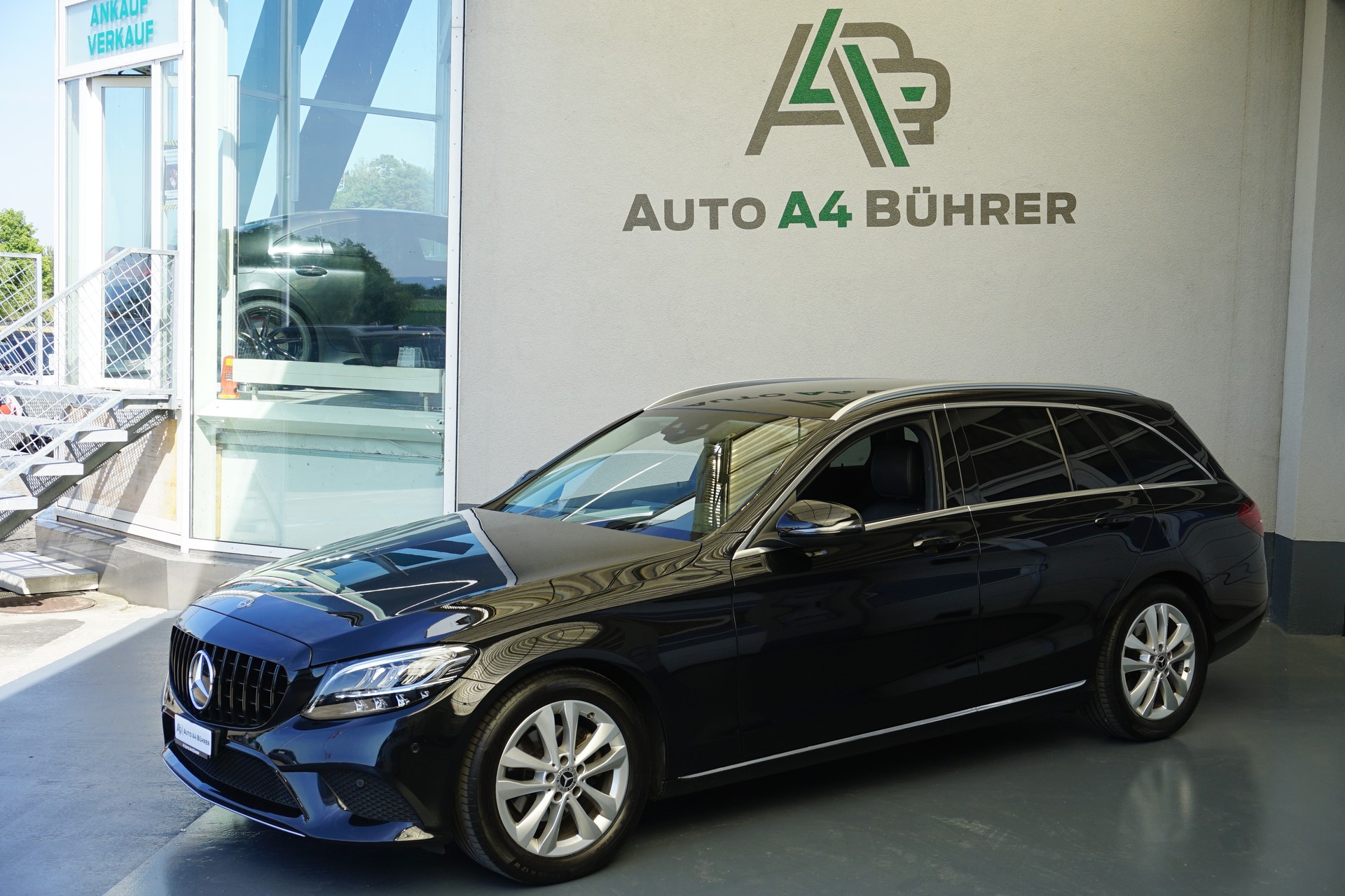 MERCEDES-BENZ C 180 T Avantgarde 156PS Automat Kombi mit AHK für 1,8t.!!-showroom-element-3