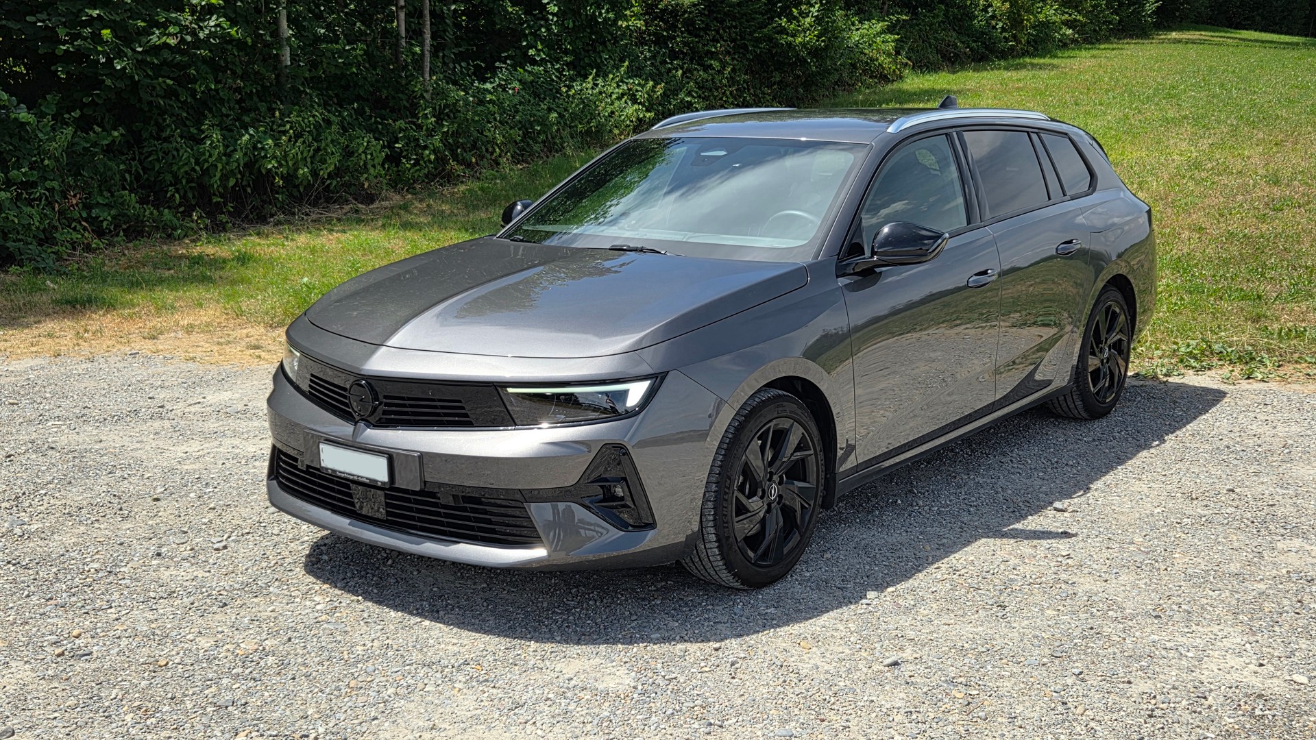 OPEL 1.2 T 130 Sports Tourer-image-1