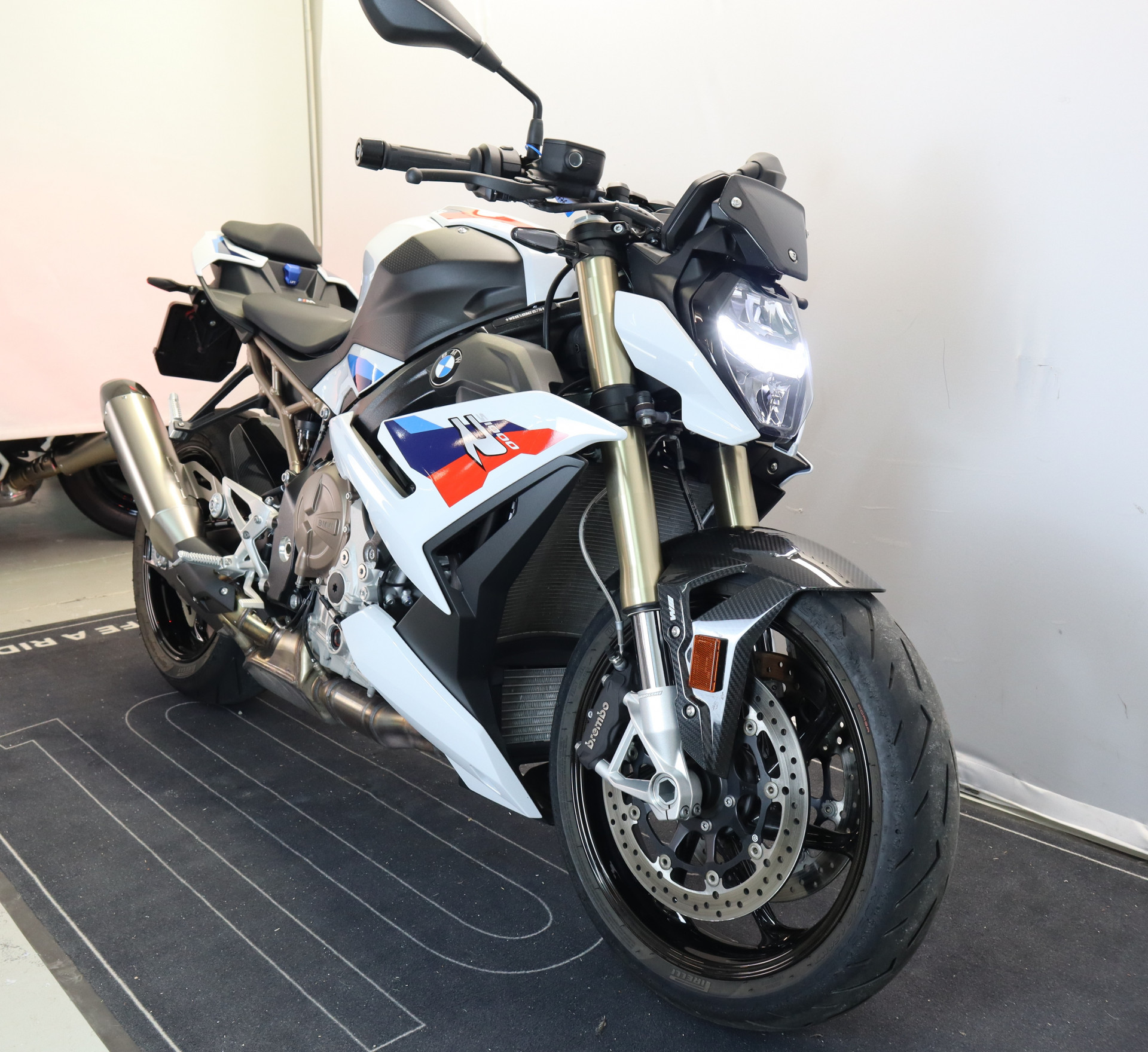 BMW S 1000 R M-image-3