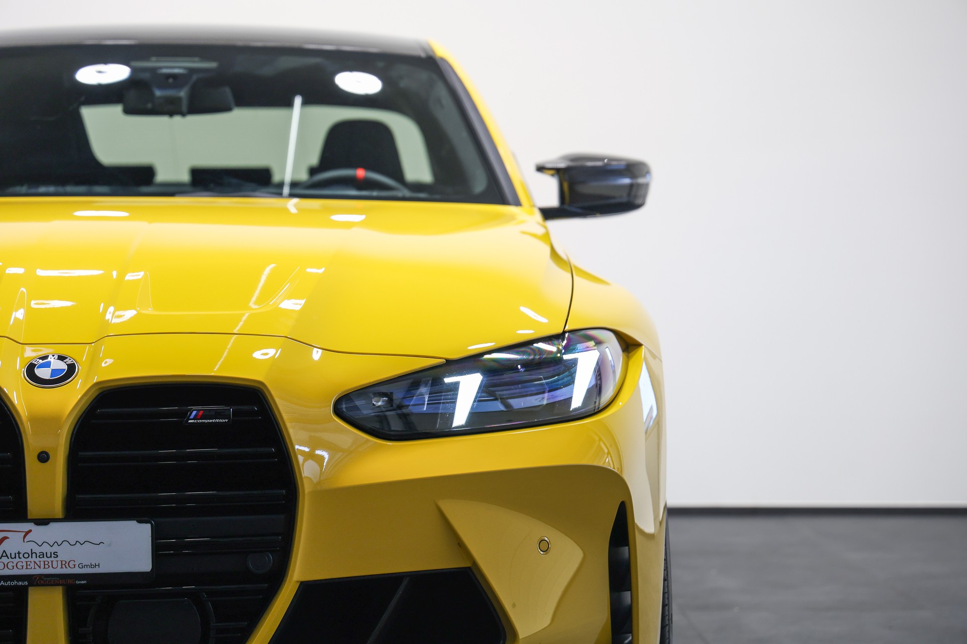 BMW M3 Competition M xDrive*Sonderlackierung Speed Gelb*BMW Werksgarantie bis 09.2028*-image-5