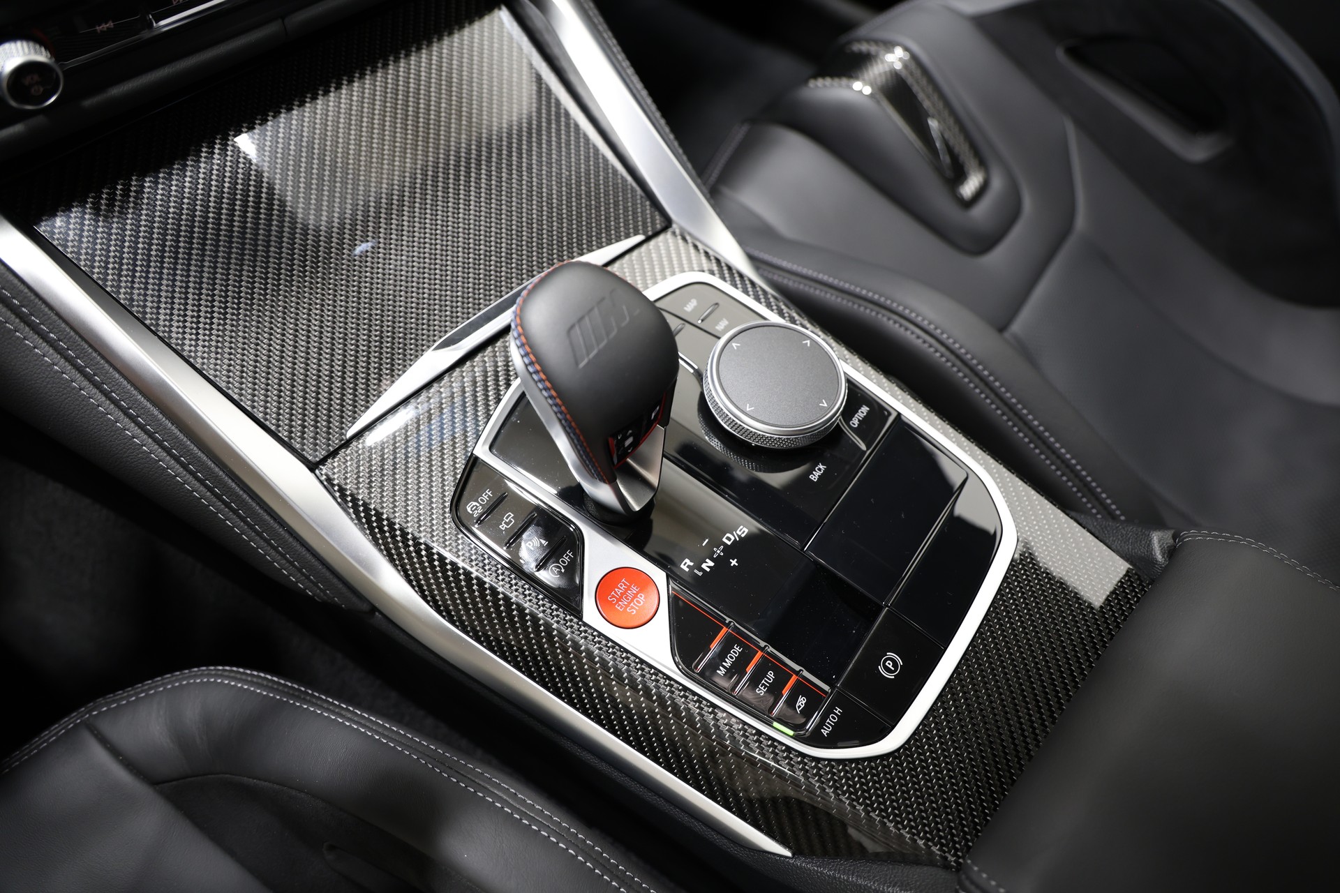 BMW M3 Competition M xDrive*Sonderlackierung Speed Gelb*BMW Werksgarantie bis 09.2028*-image-28