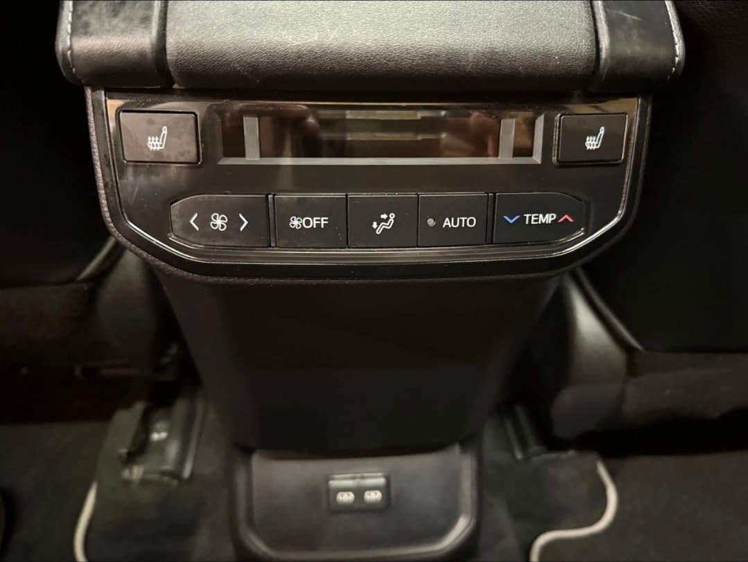 TOYOTA Highlander 2.5 HSD Premium e-CVT-image-16