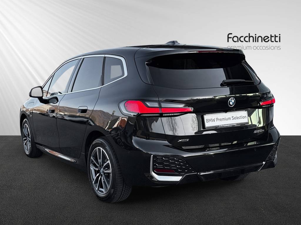 BMW 225e xDrive Active Tourer M Sport-showroom-element-3