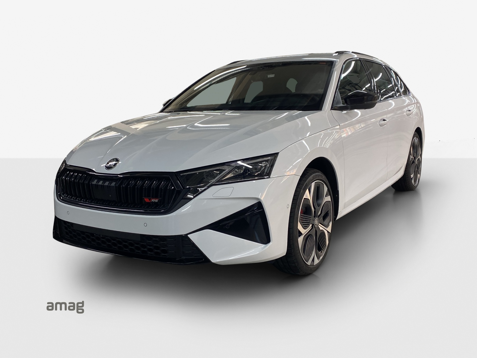 SKODA Octavia Combi 2.0 TSI DSG RS 30 Years Edition