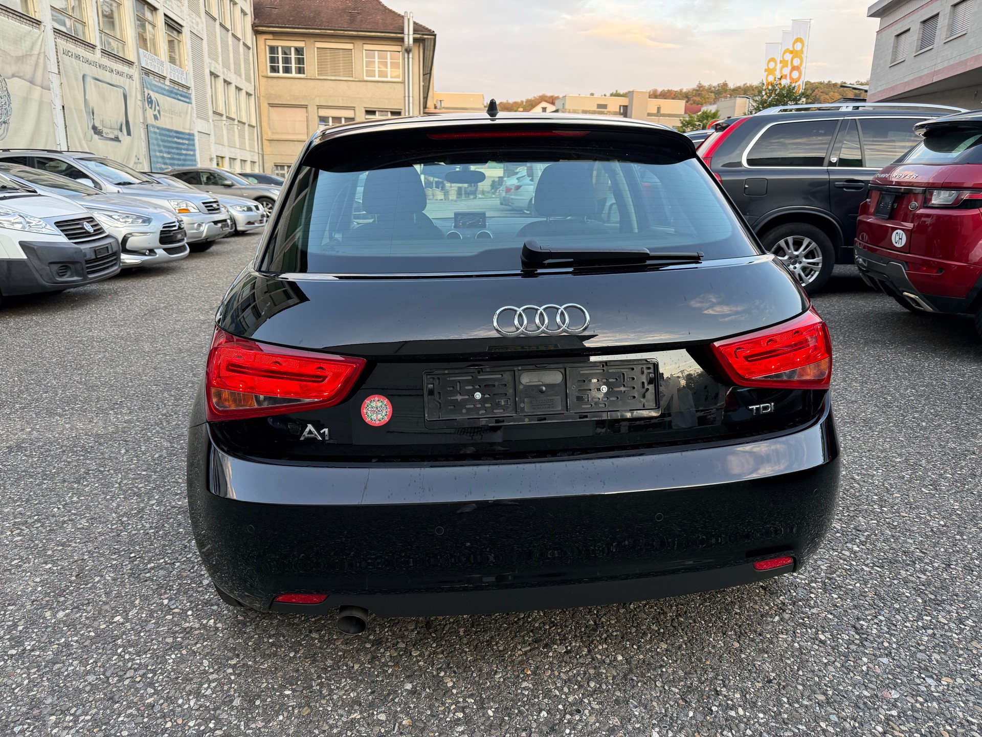 AUDI A1 Sportback 1.6 TDI Ambition DSG-image-2