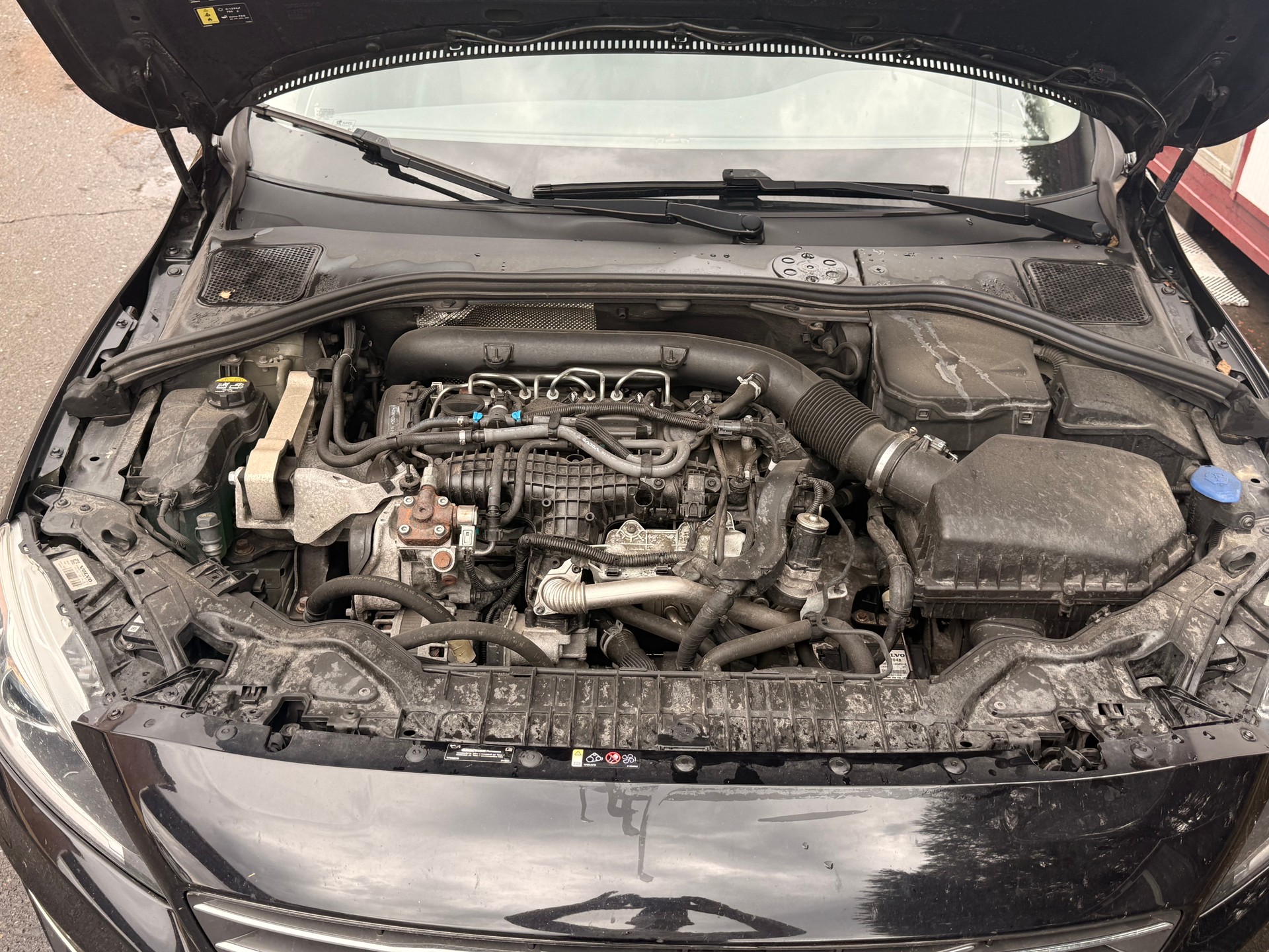 VOLVO V60 D4 Summum Geartronic-image-8