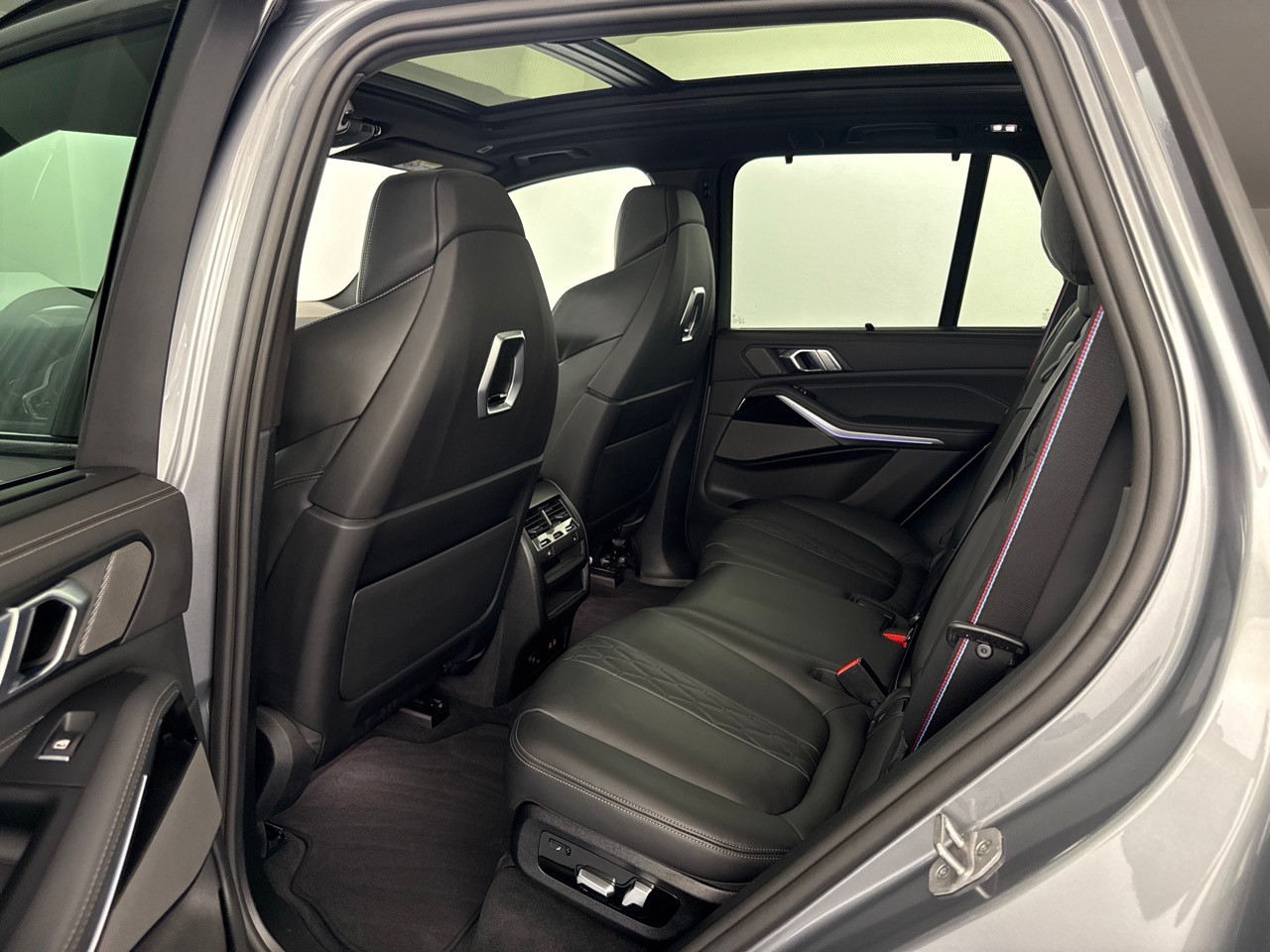 BMW X5 xD 48V 40d M Sport Pro ''7 Plätzer inkl. AHK & Standheizung''-image-5