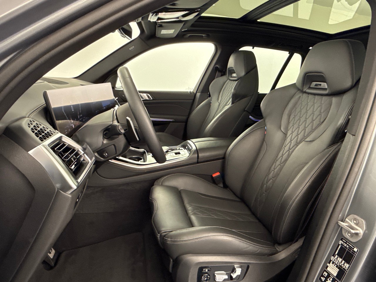 BMW X5 xD 48V 40d M Sport Pro ''7 Plätzer inkl. AHK & Standheizung''-image-14