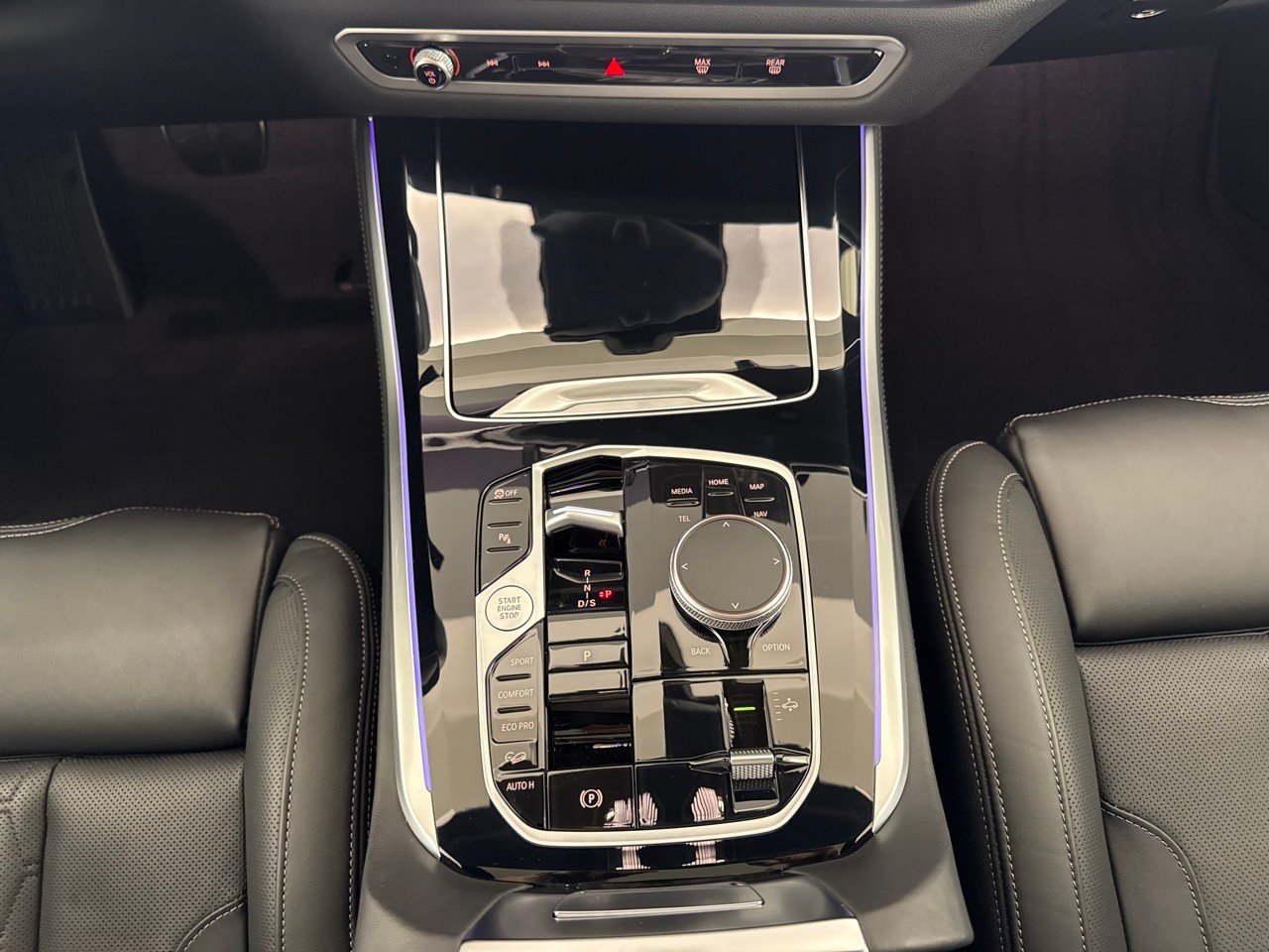 BMW X5 xD 48V 40d M Sport Pro ''7 Plätzer inkl. AHK & Standheizung''-image-13