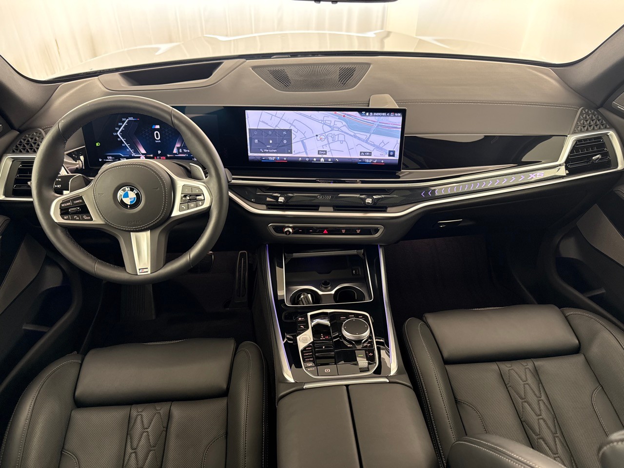 BMW X5 xD 48V 40d M Sport Pro ''7 Plätzer inkl. AHK & Standheizung''-image-6