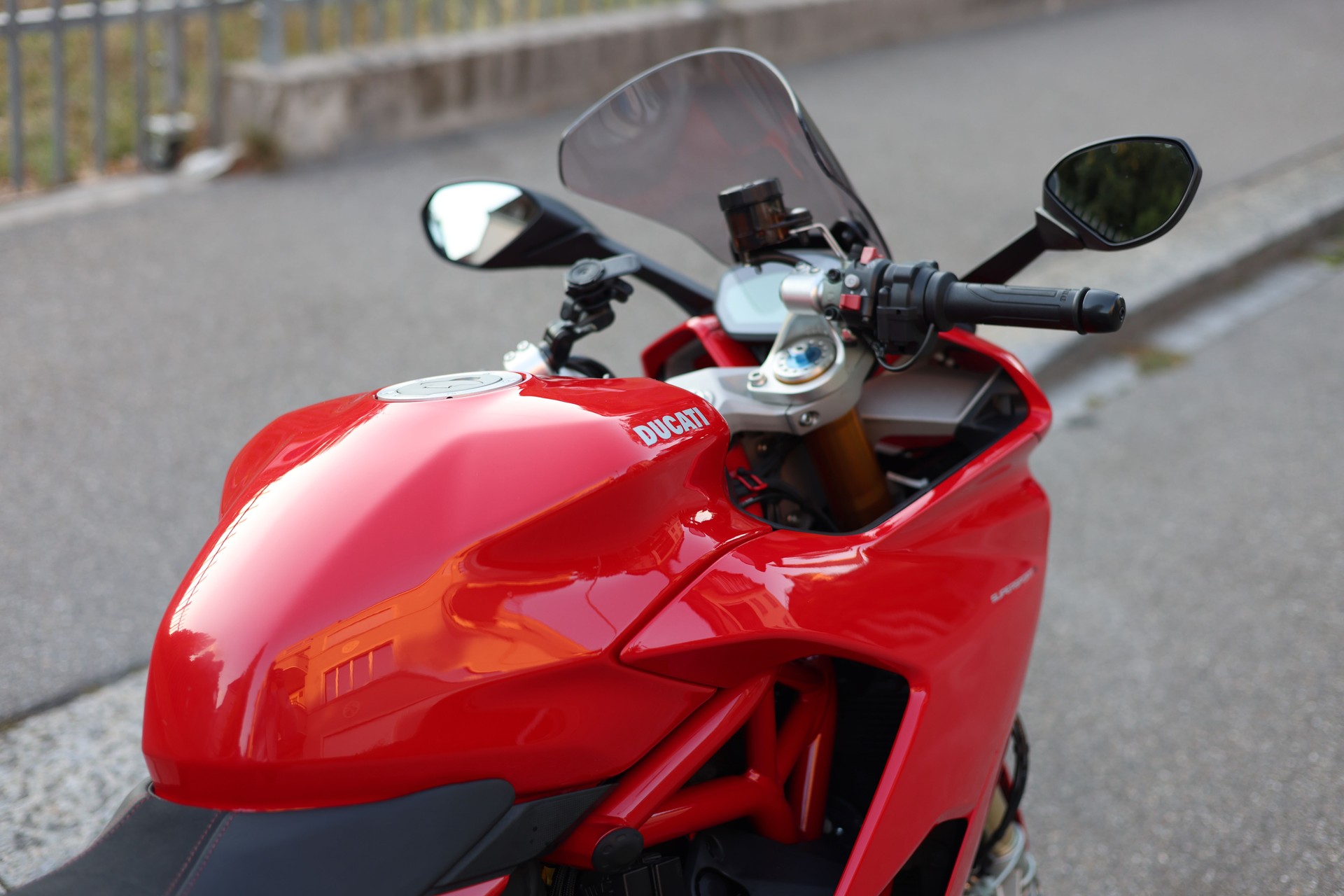 DUCATI 950 Supersport S-image-3