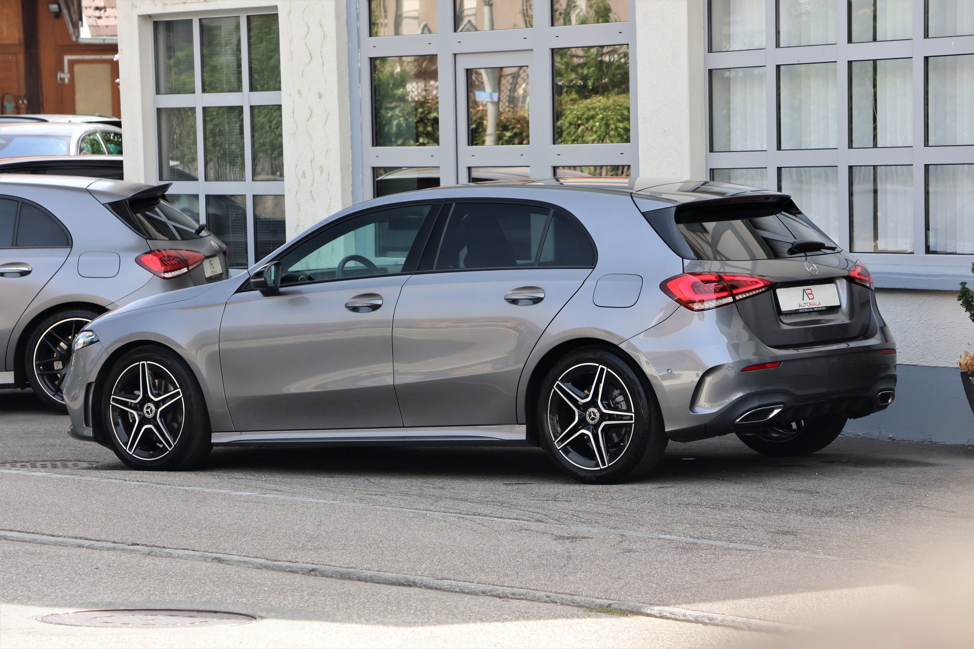MERCEDES-BENZ A 200 AMG Line 7G-DCT (CH)-image-4