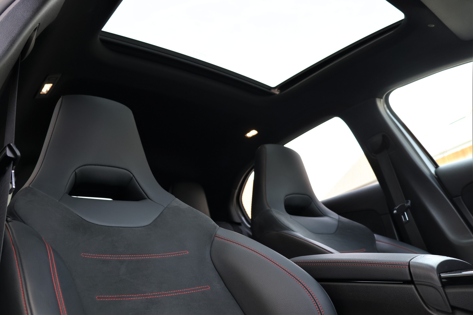 MERCEDES-BENZ A 200 AMG Line 7G-DCT (CH)-image-19