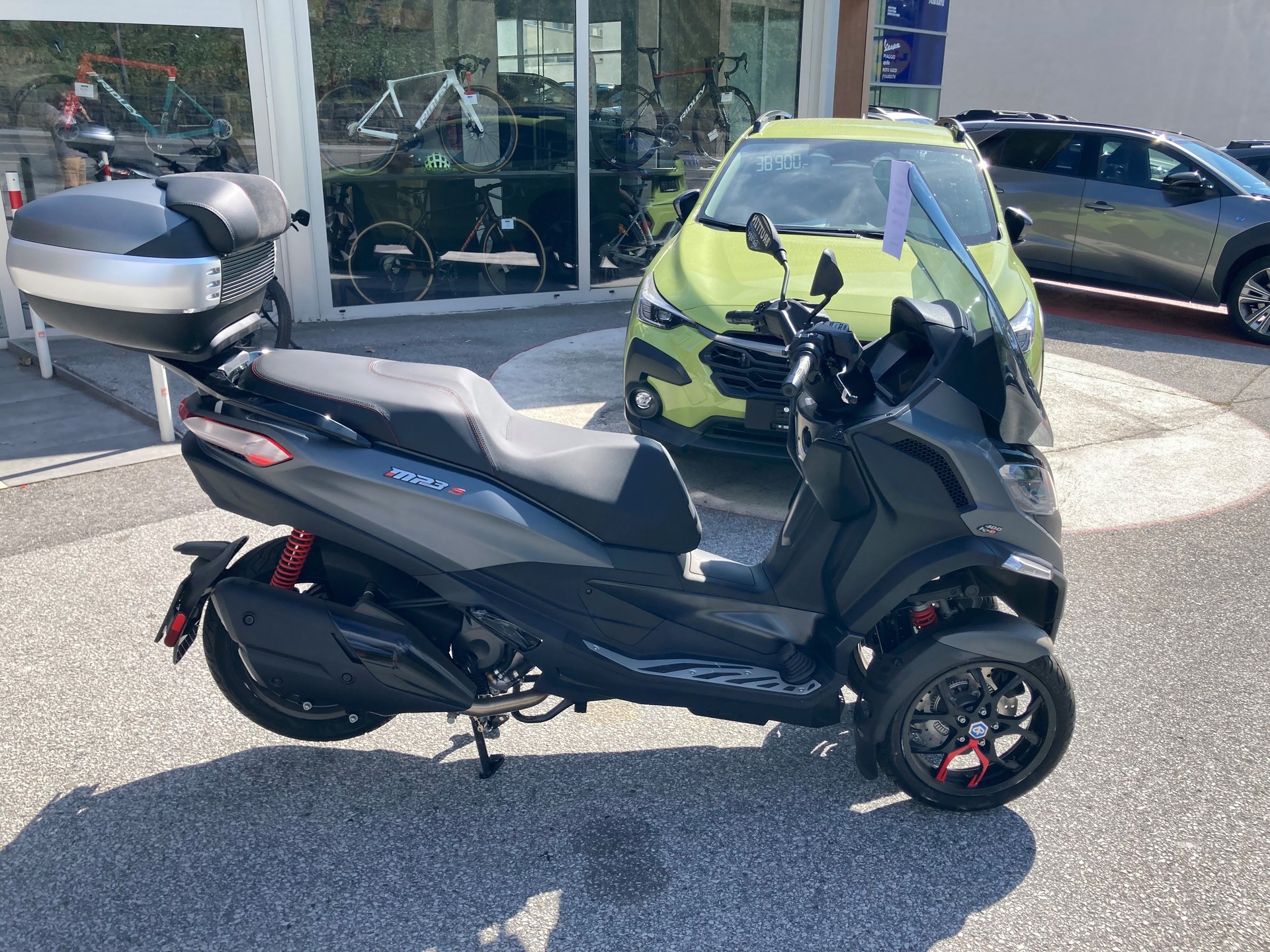 PIAGGIO MP3 400 Sport RST-image-8
