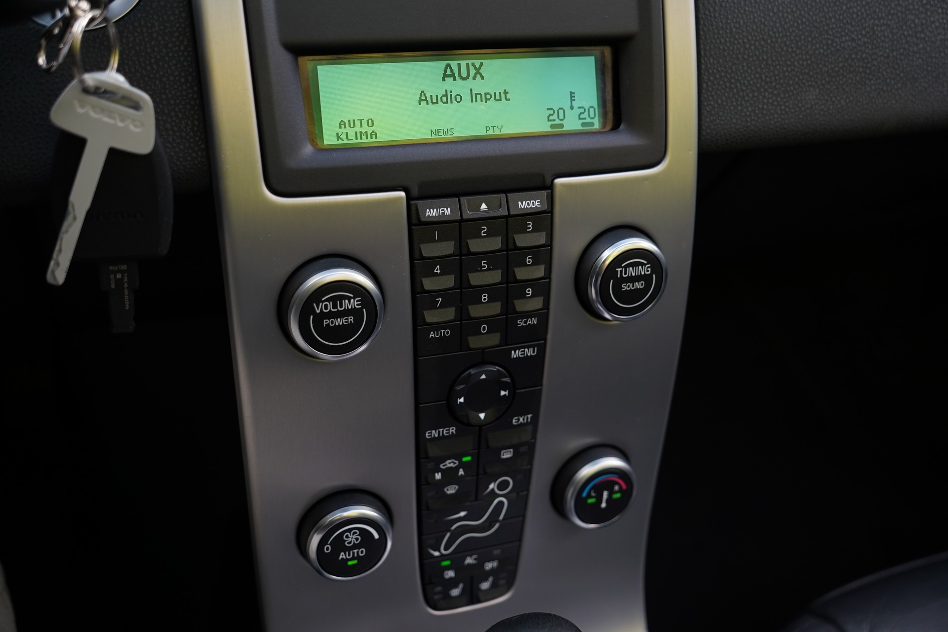 VOLVO C70 D5 Summum Geartronic-image-23