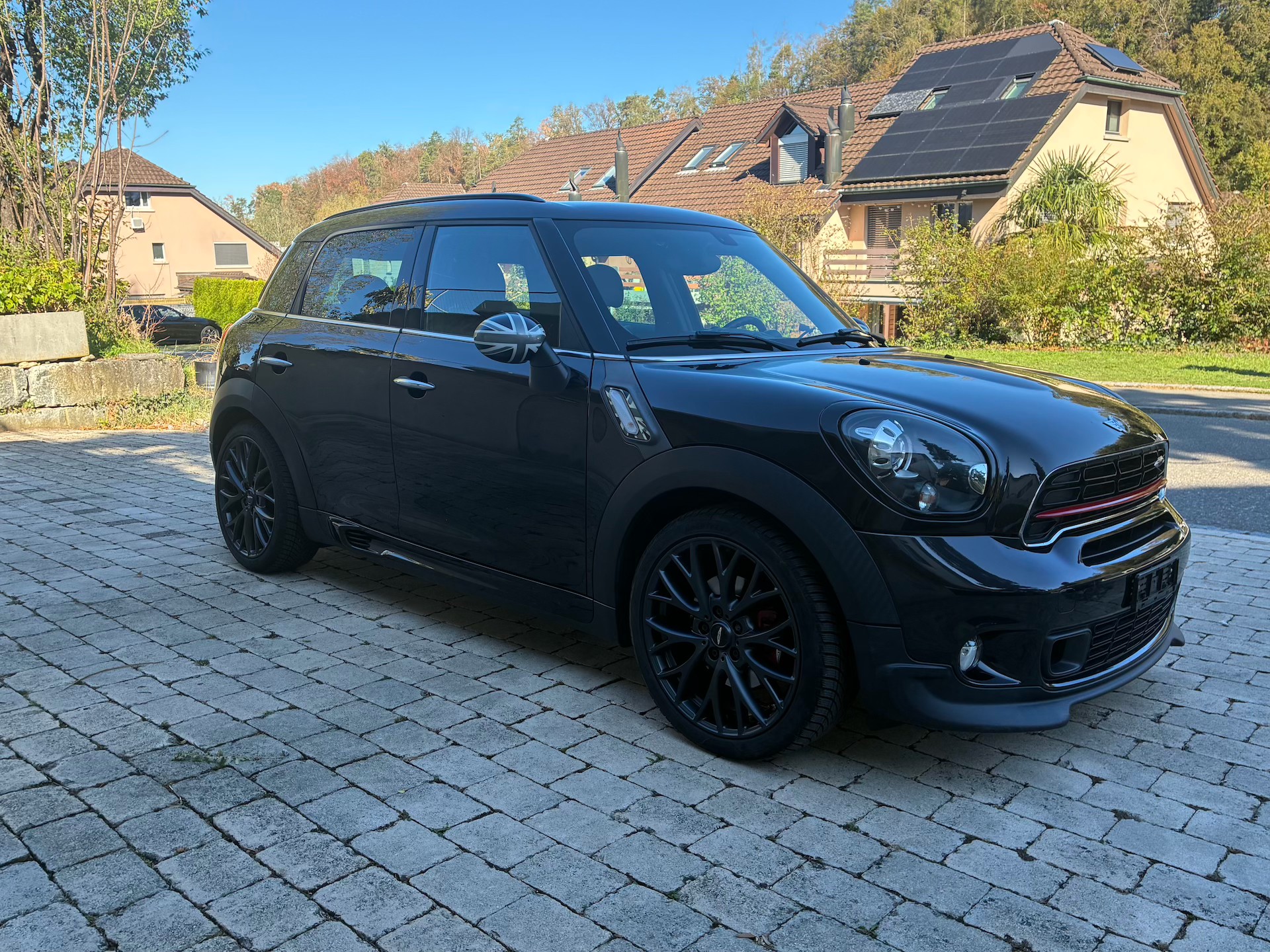 MINI 1.6i John Cooper Works ALL4-image-2
