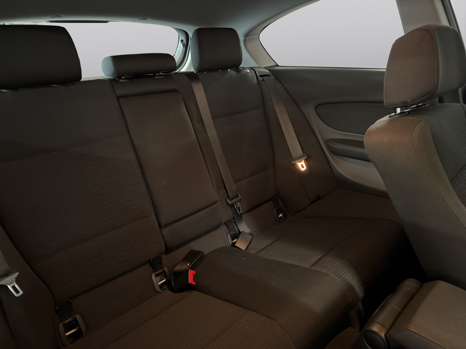 BMW 116i-showroom-element-3