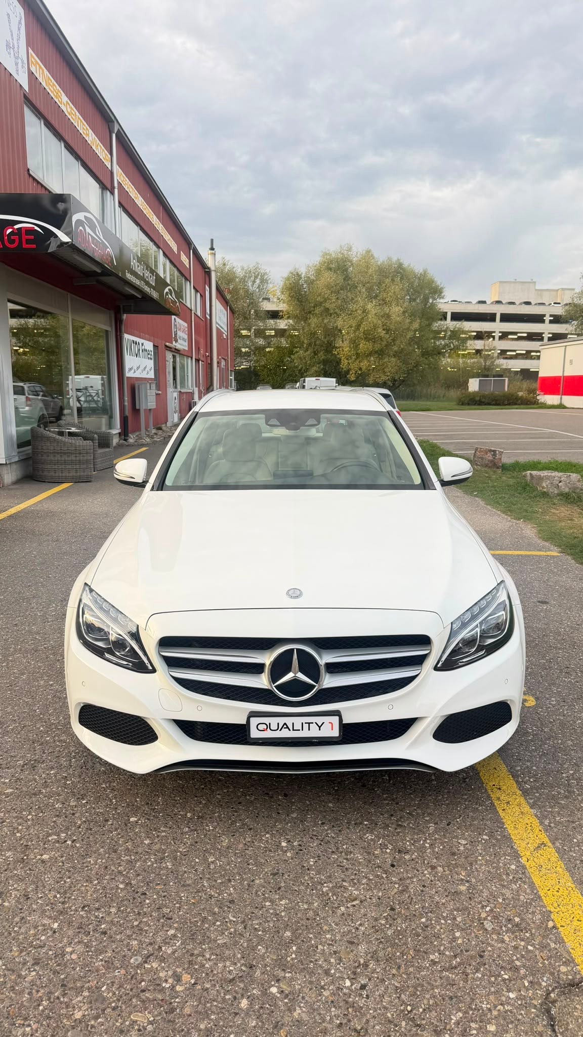 MERCEDES-BENZ C 220 d Swiss Star Avantgarde 4Matic 9G-Tronic