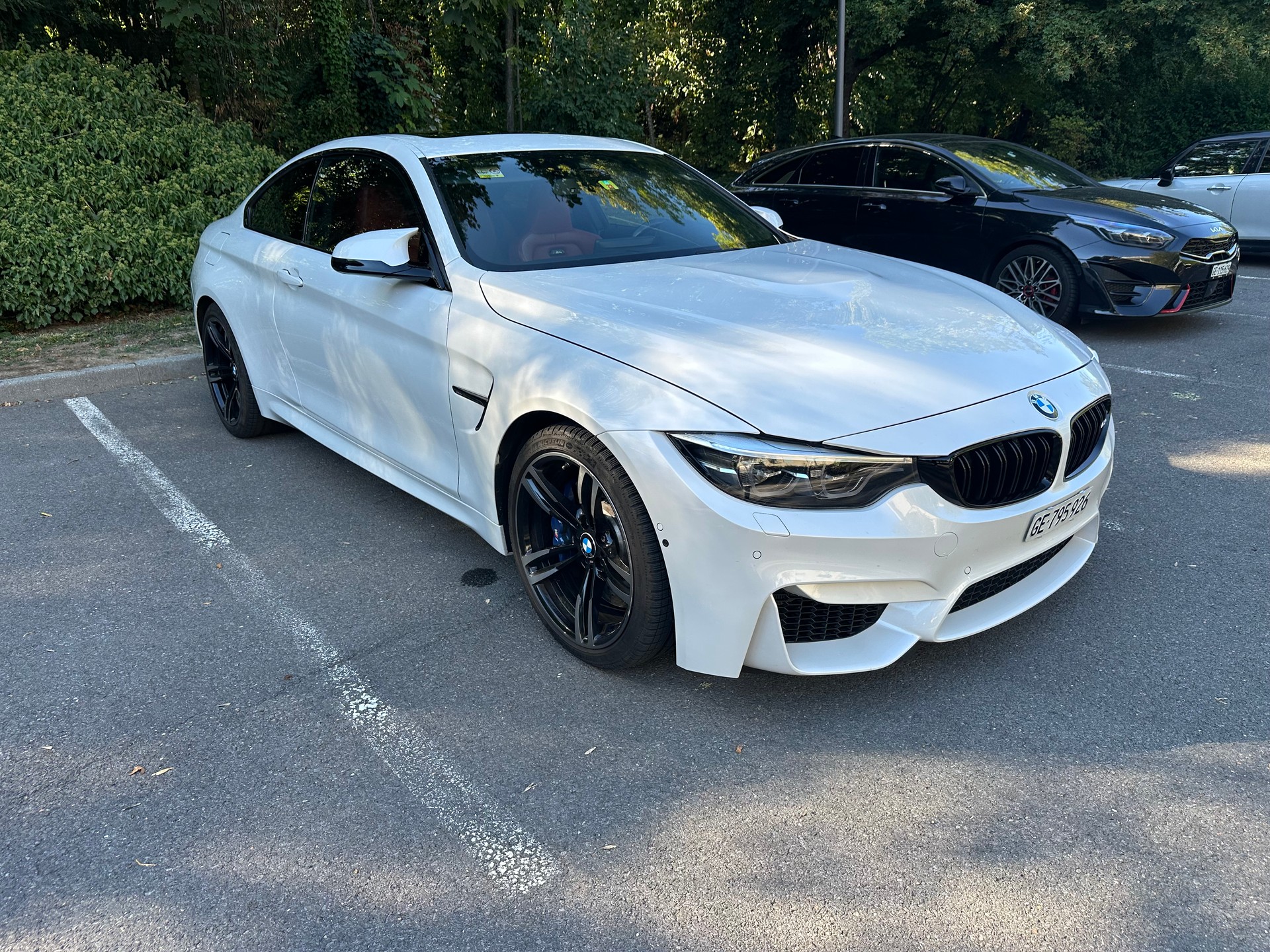BMW M4-image-8