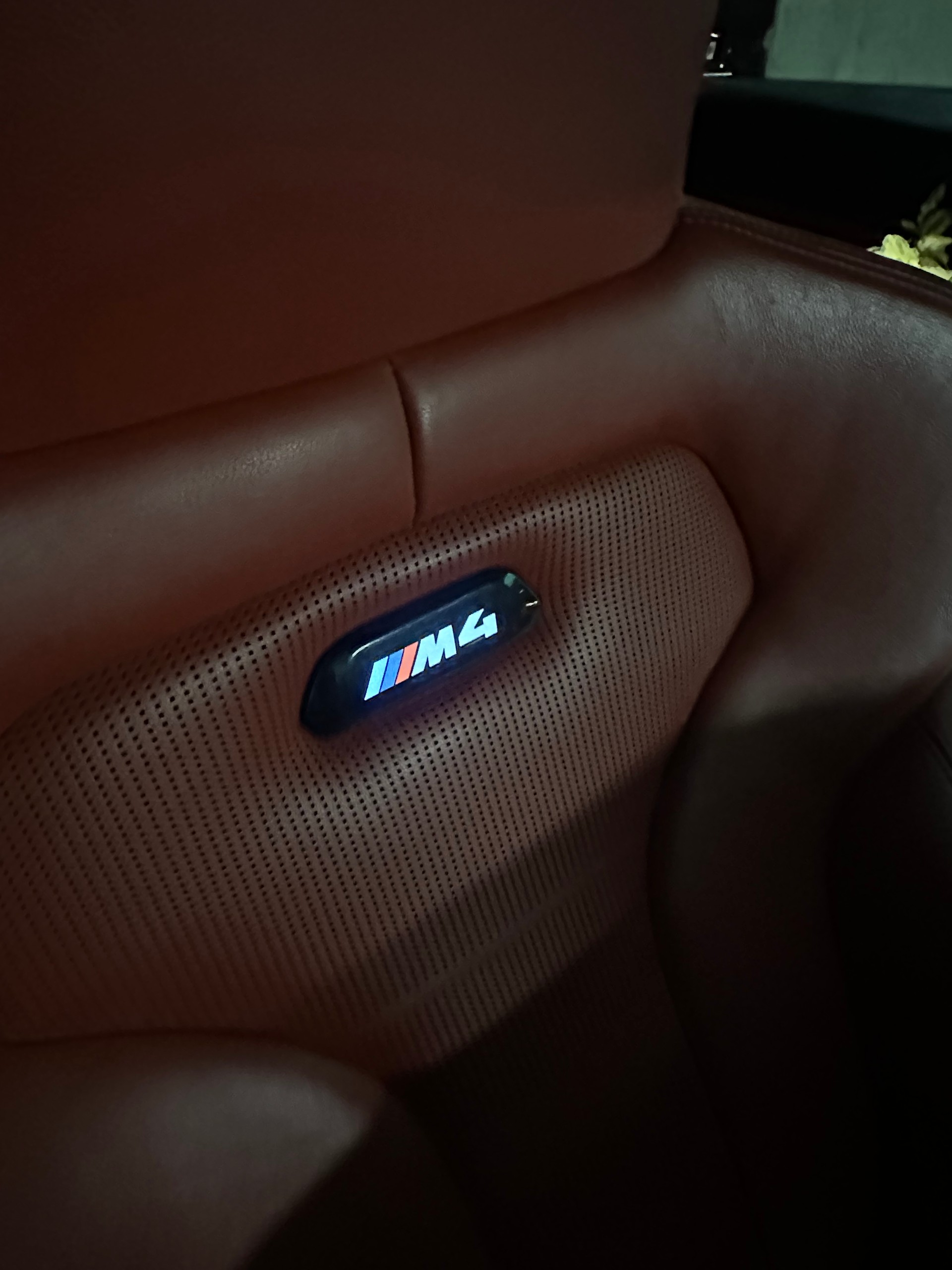 BMW M4-image-11