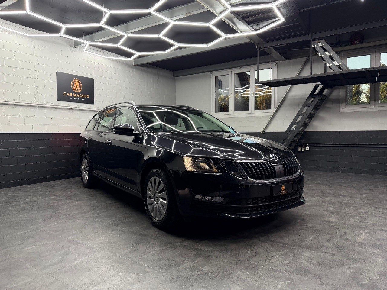 SKODA Octavia Combi 1.5 TSI Ambition DSG | CH-Auto | ACC Tempomat | Rückfahrkamera-showroom-element-1