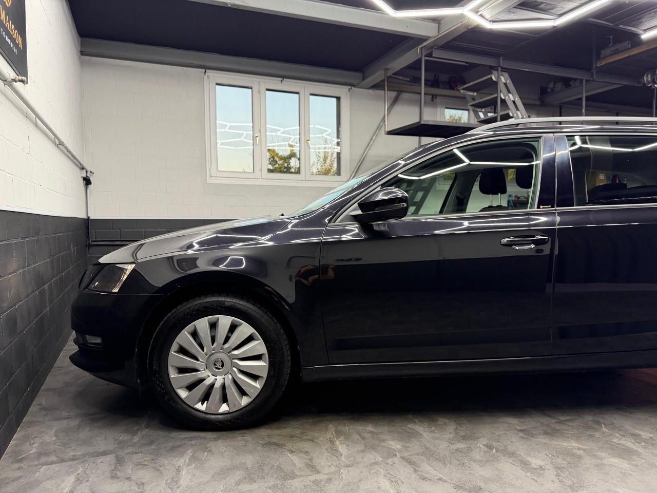 SKODA Octavia Combi 1.5 TSI Ambition DSG | CH-Auto | ACC Tempomat | Rückfahrkamera-image-10