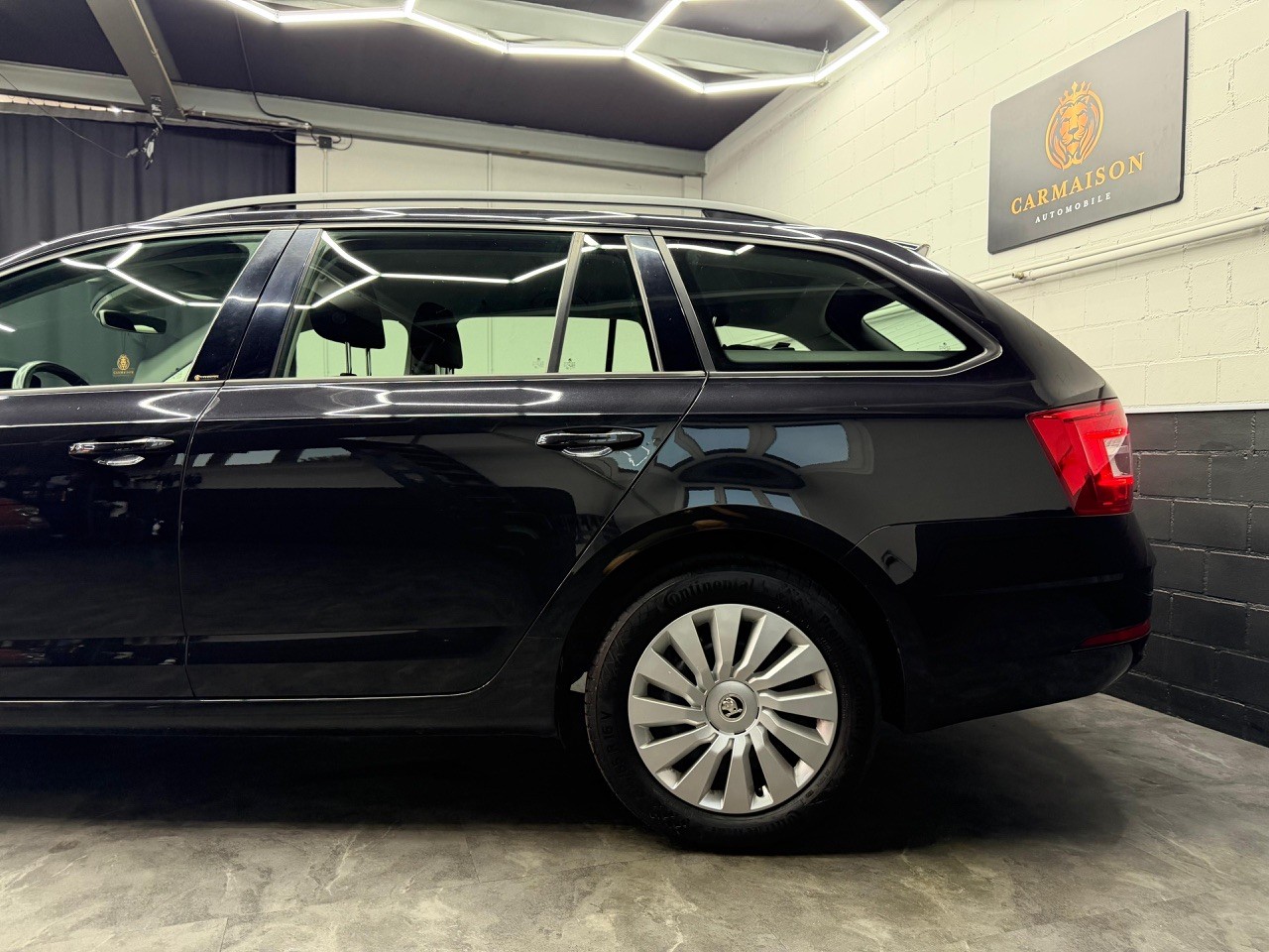 SKODA Octavia Combi 1.5 TSI Ambition DSG | CH-Auto | ACC Tempomat | Rückfahrkamera-image-4