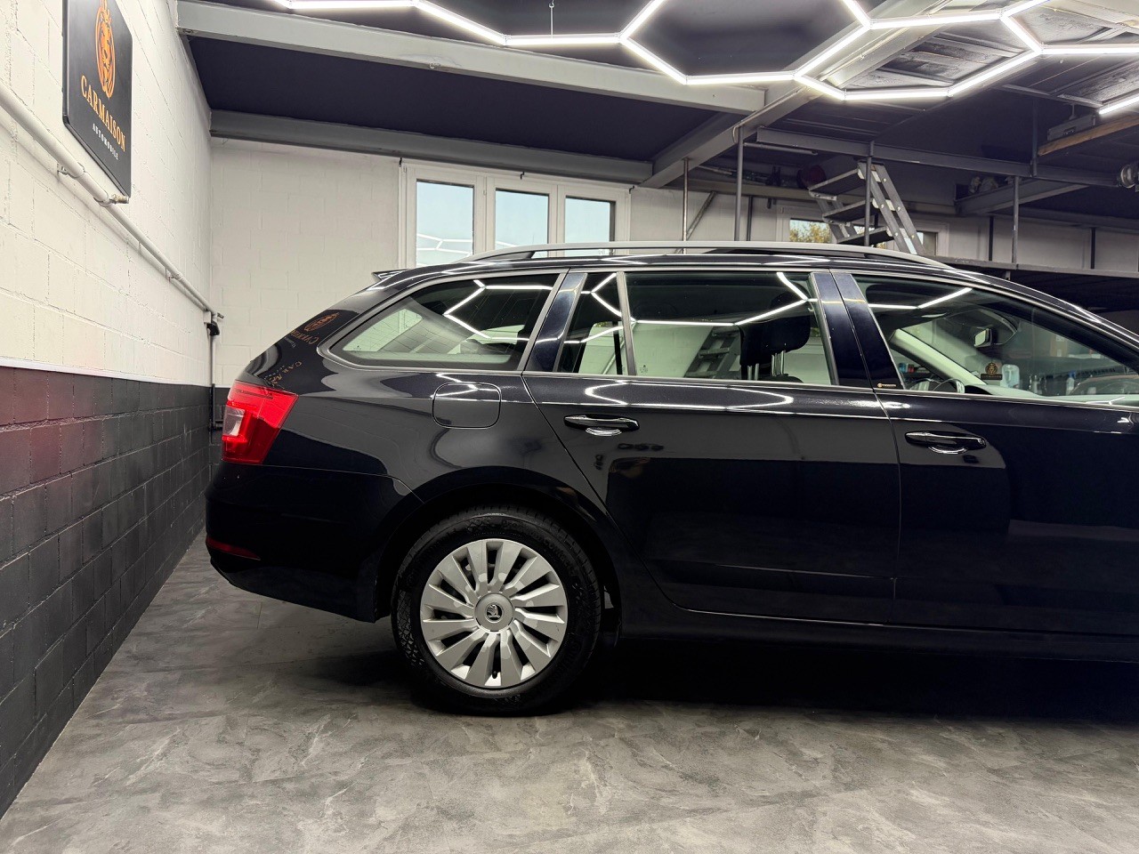 SKODA Octavia Combi 1.5 TSI Ambition DSG | CH-Auto | ACC Tempomat | Rückfahrkamera-image-5