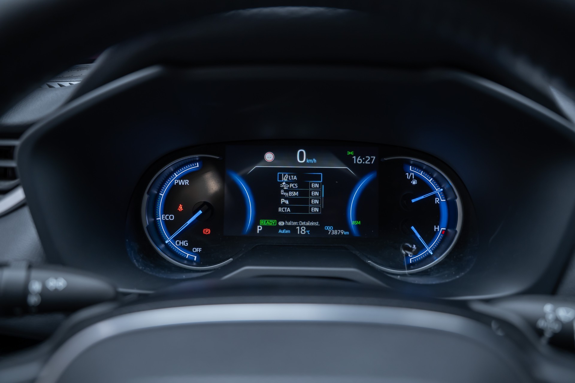 TOYOTA RAV-4 2.5 HEV Premium / CH-Fahrzeug / Panorama-Glasdach / 360°Kamera /-image-28