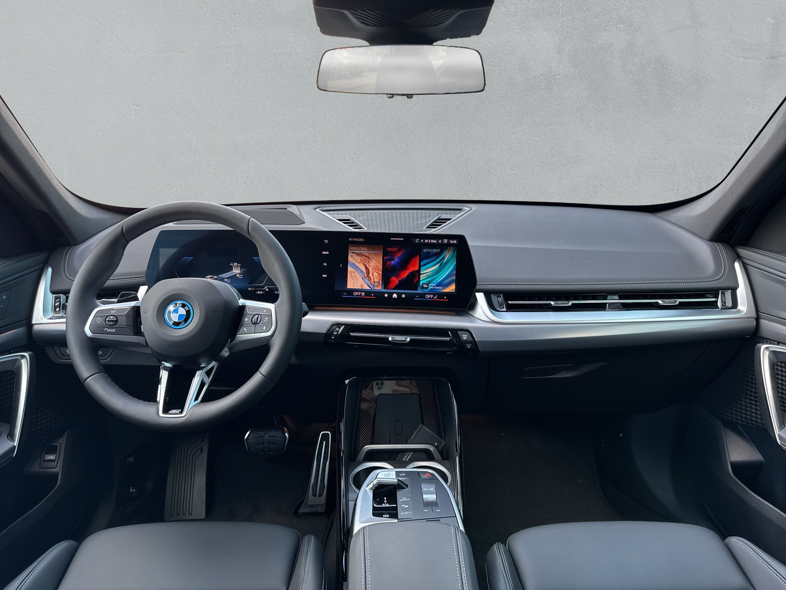 BMW iX1 eDrive 20 Edition M Sport-image-23