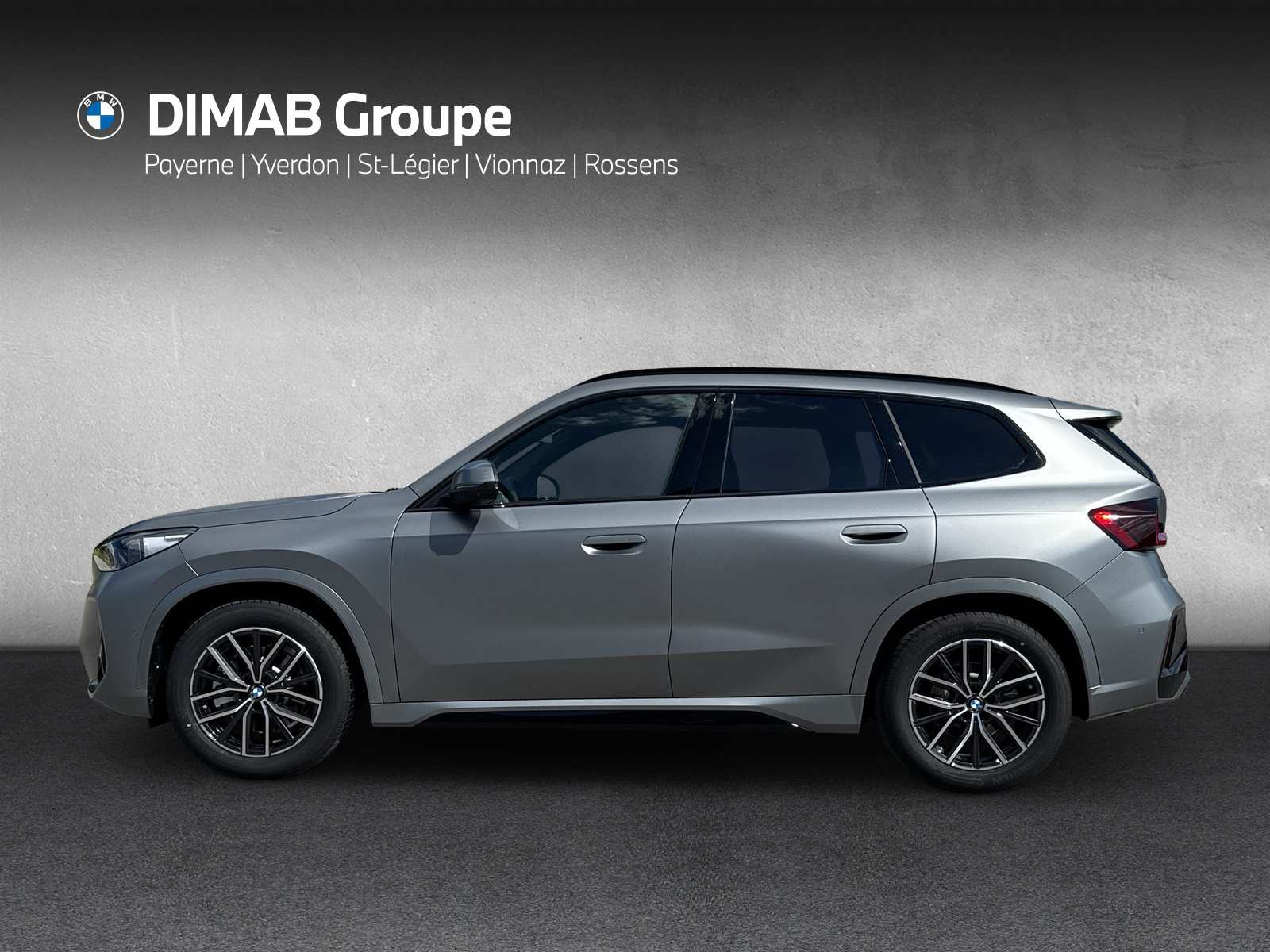 BMW iX1 eDrive 20 Edition M Sport-showroom-element-1