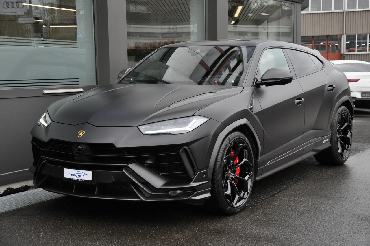 LAMBORGHINI Urus E-Gear Performante-showroom-element-1