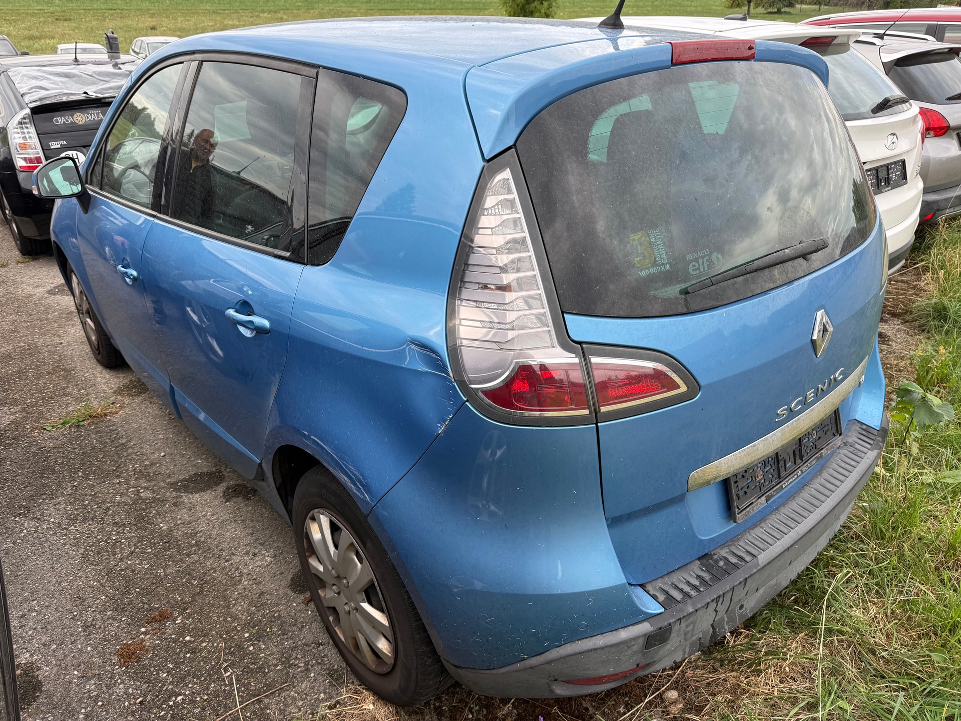 RENAULT Scénic 1.2 16V Turbo Dynamique-image-3