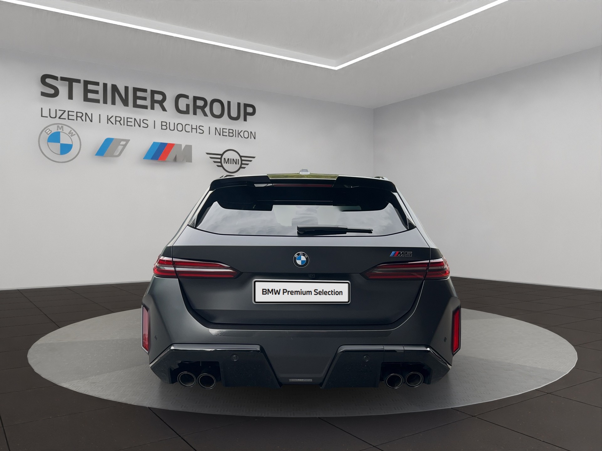 BMW M5 xDrive Touring-image-6