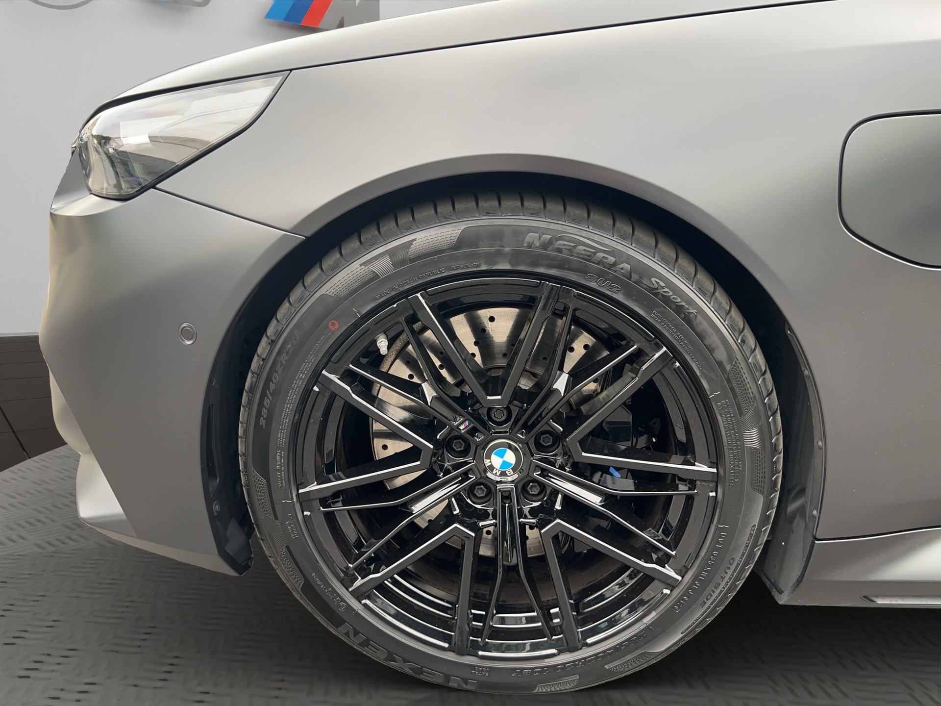 BMW M5 xDrive Touring-image-9