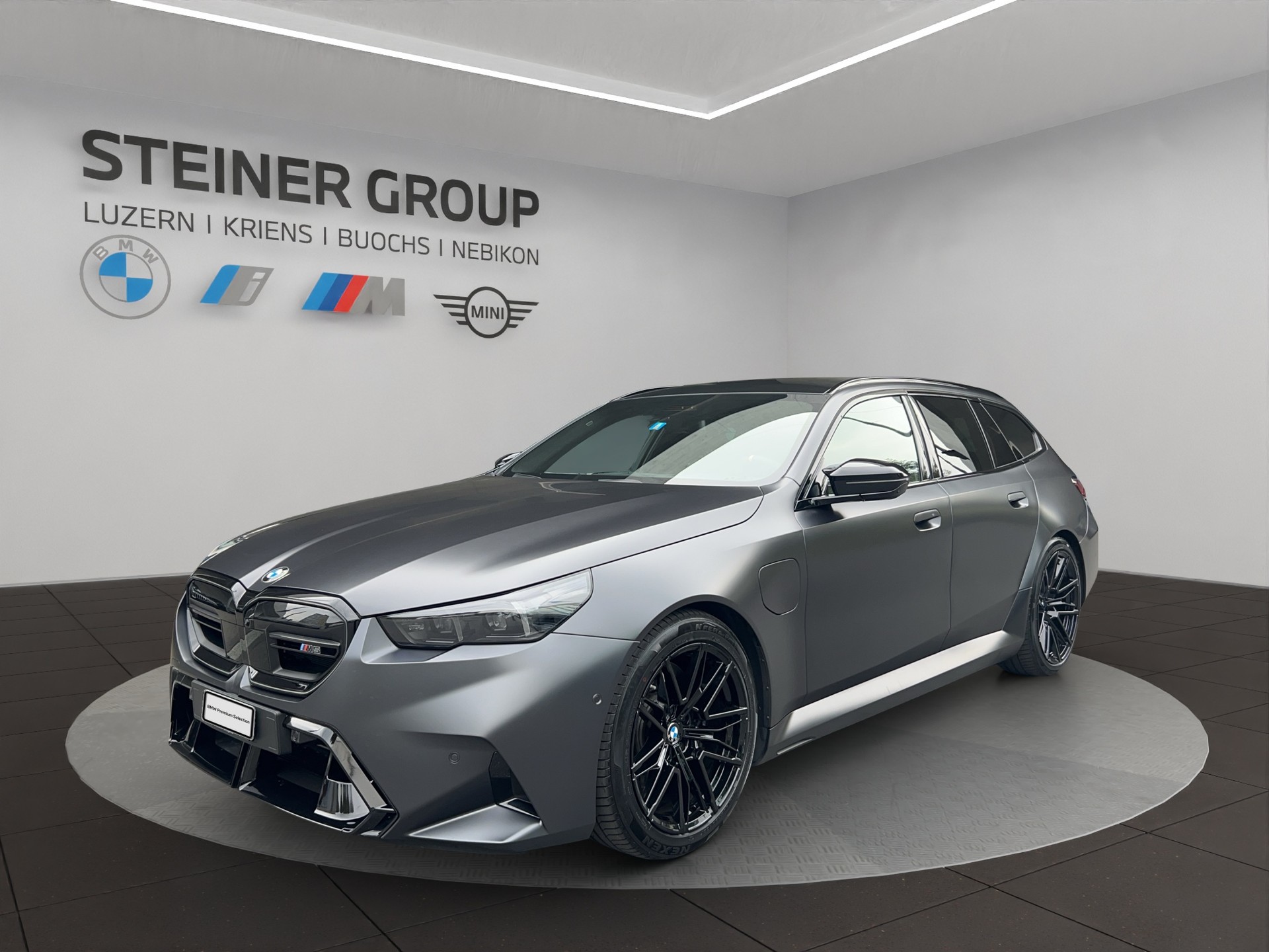 BMW M5 xDrive Touring