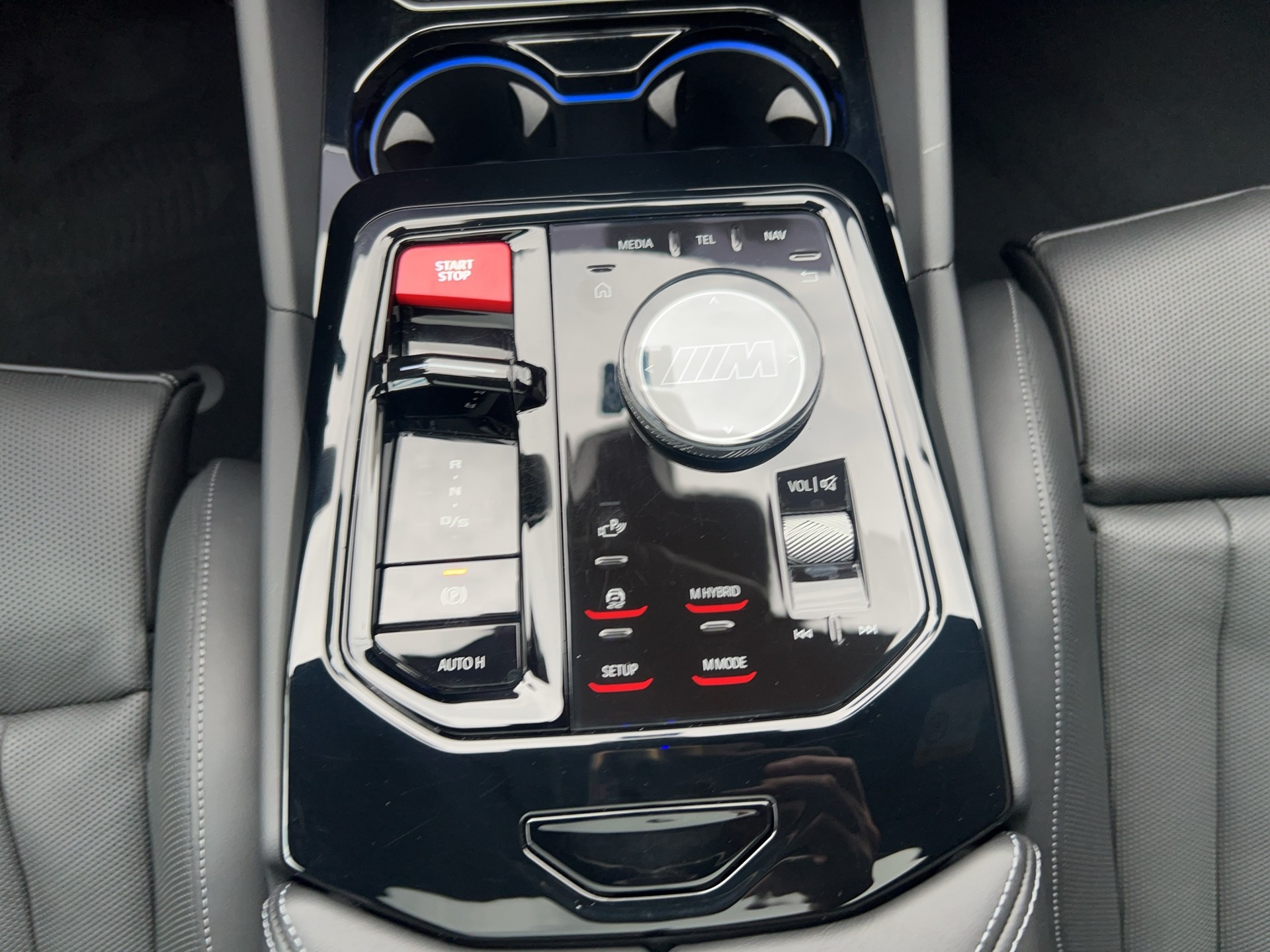 BMW M5 xDrive Touring-image-17