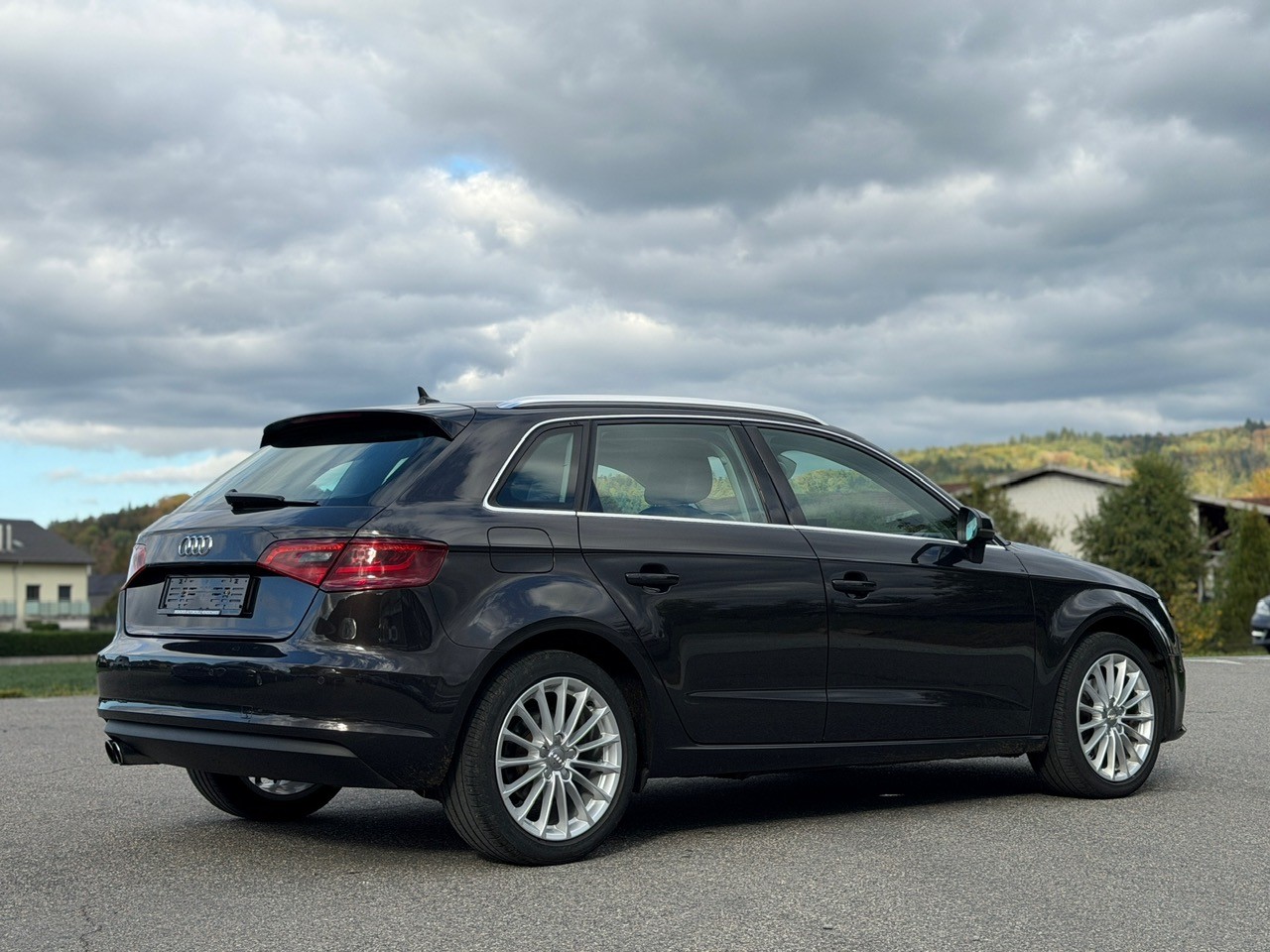 AUDI A3 Sportback 1.4 TFSI Attraction S-tronic-image-3