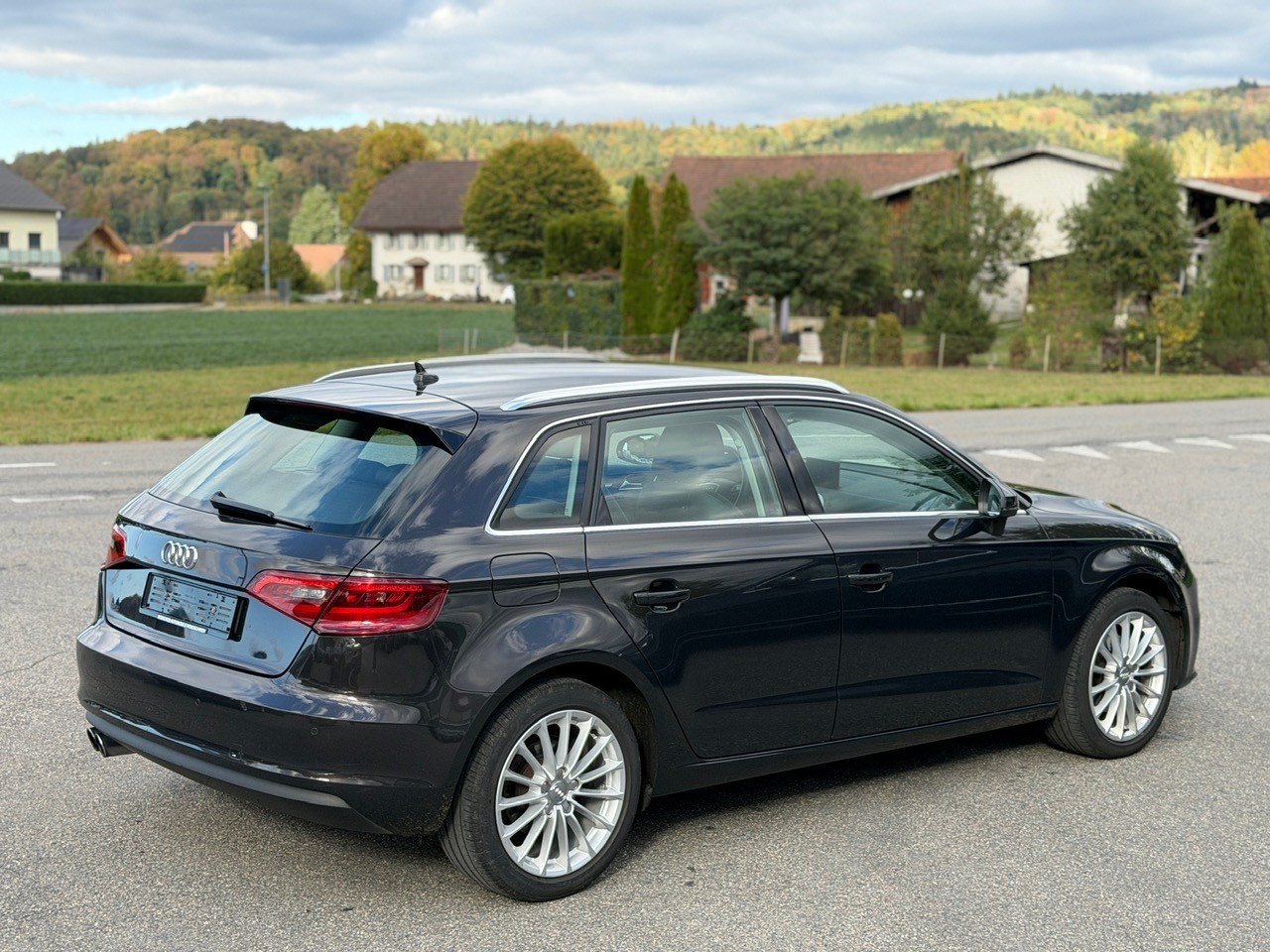 AUDI A3 Sportback 1.4 TFSI Attraction S-tronic-image-14