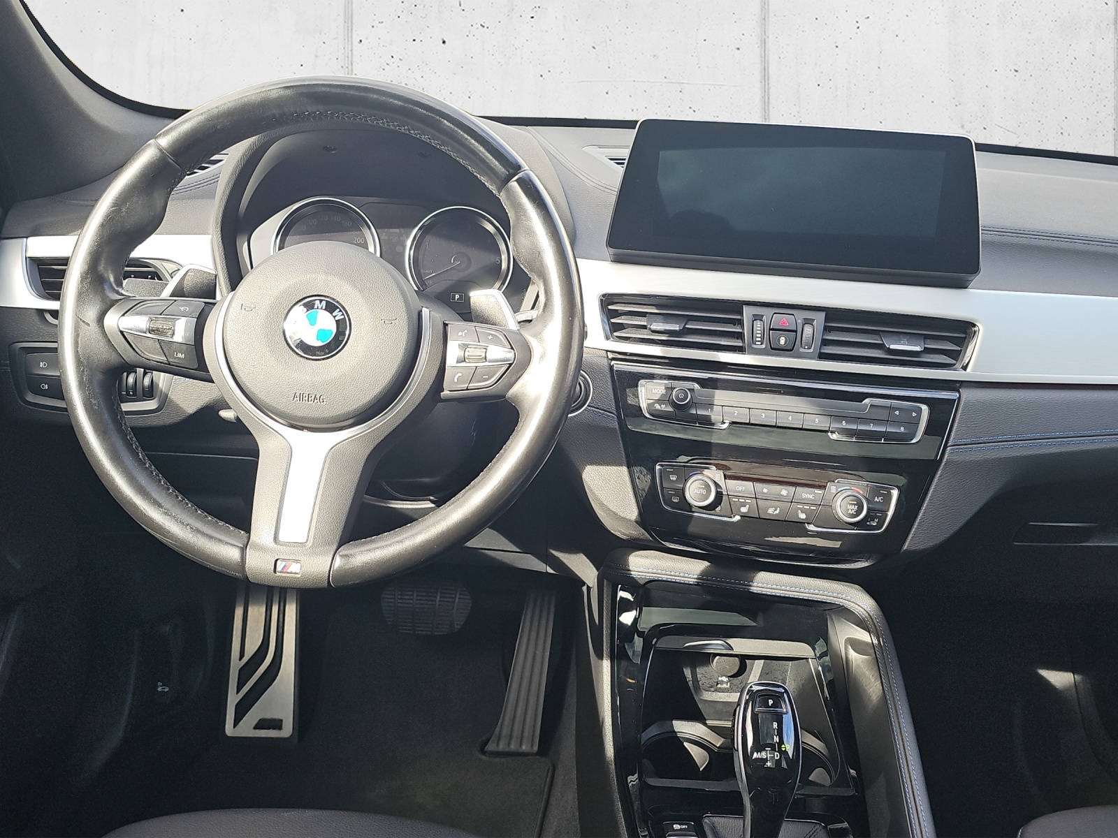 BMW X1 xDrive 18d M Sport-image-13