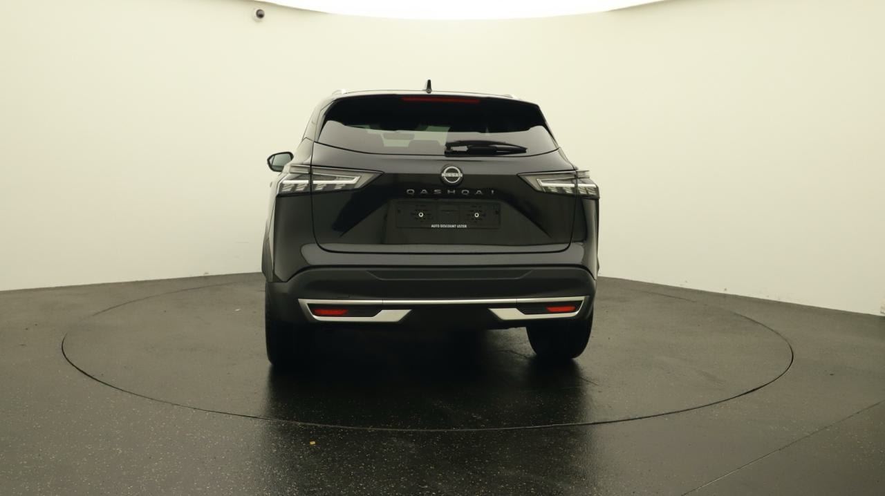 NISSAN Qashqai 1.3 DIG-T MHEV Tekna+ Xtronic 4x4-showroom-element-3