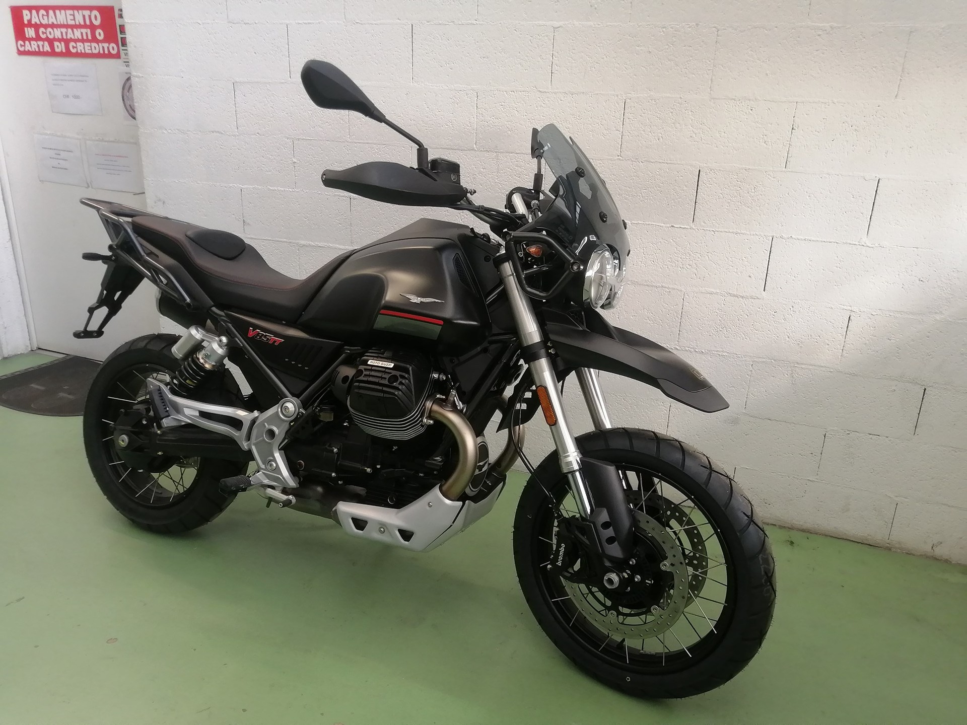 MOTO GUZZI V85 TT 850 ABS-image-1