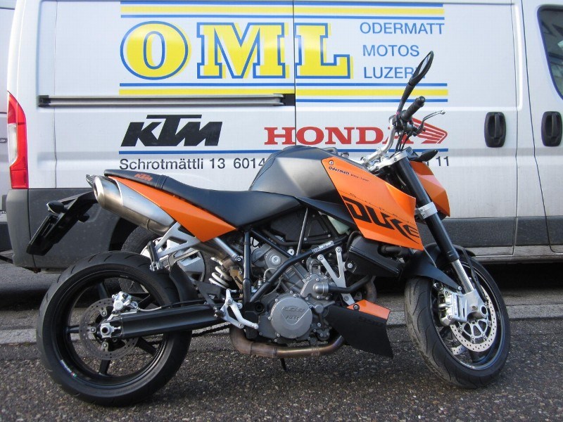 KTM 990 Super Duke-image-0