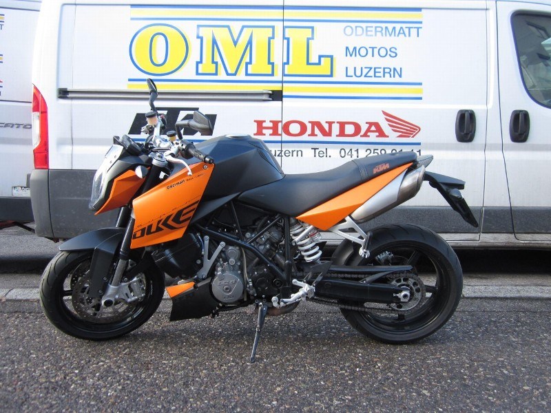 KTM 990 Super Duke-image-1